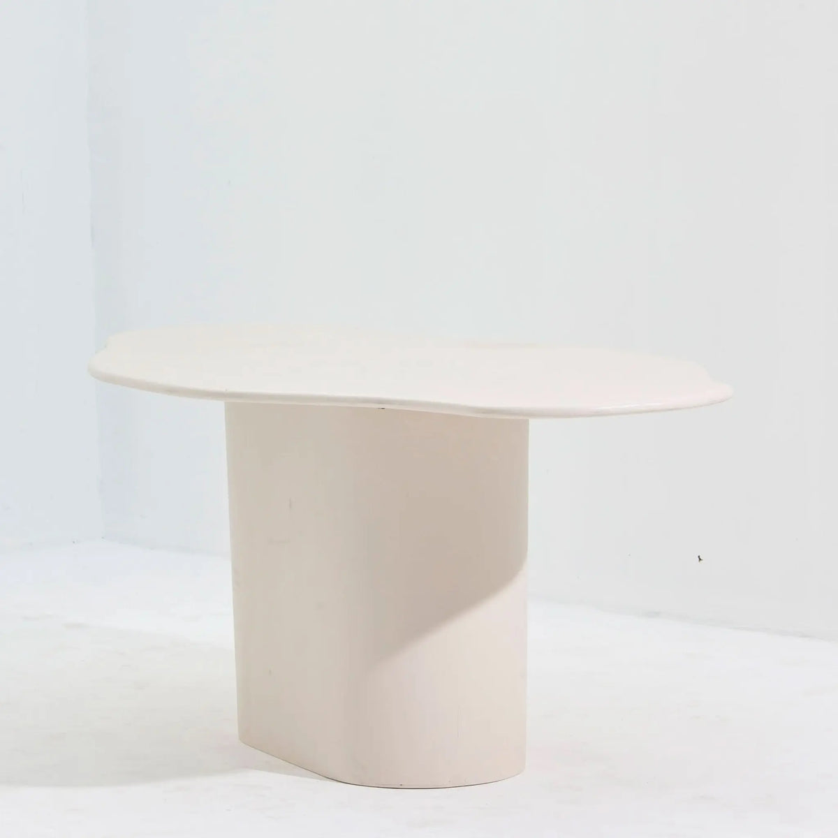 DANISH ORGANIC SHAPE DINING TABLE - Art and craft furniture