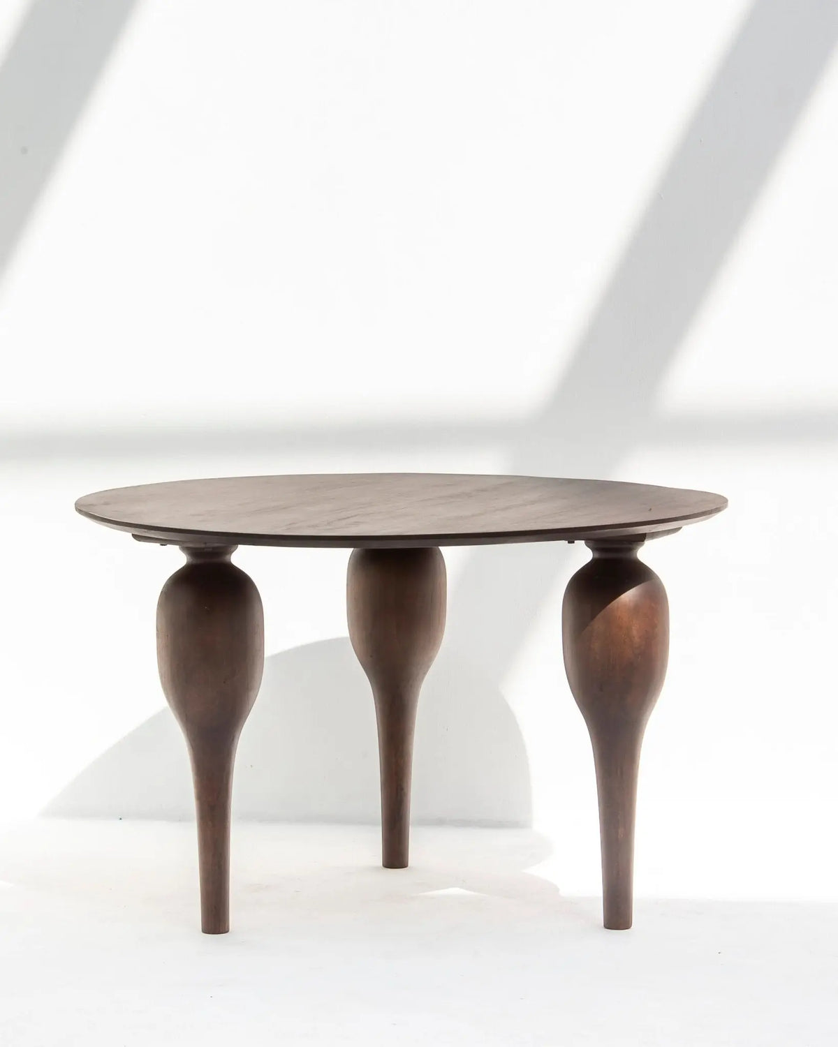DANISH ROUND DINING TABLE - Art and craft furniture
