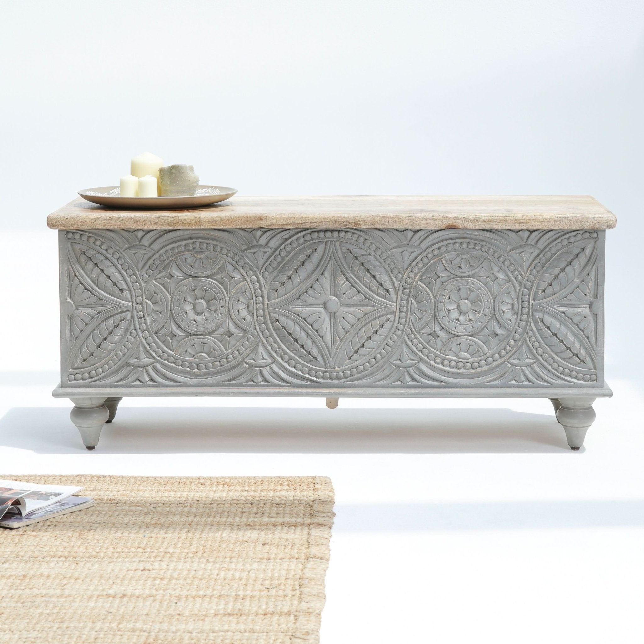 DARWIN WOODEN CARWED BOX - Art and craft furniture