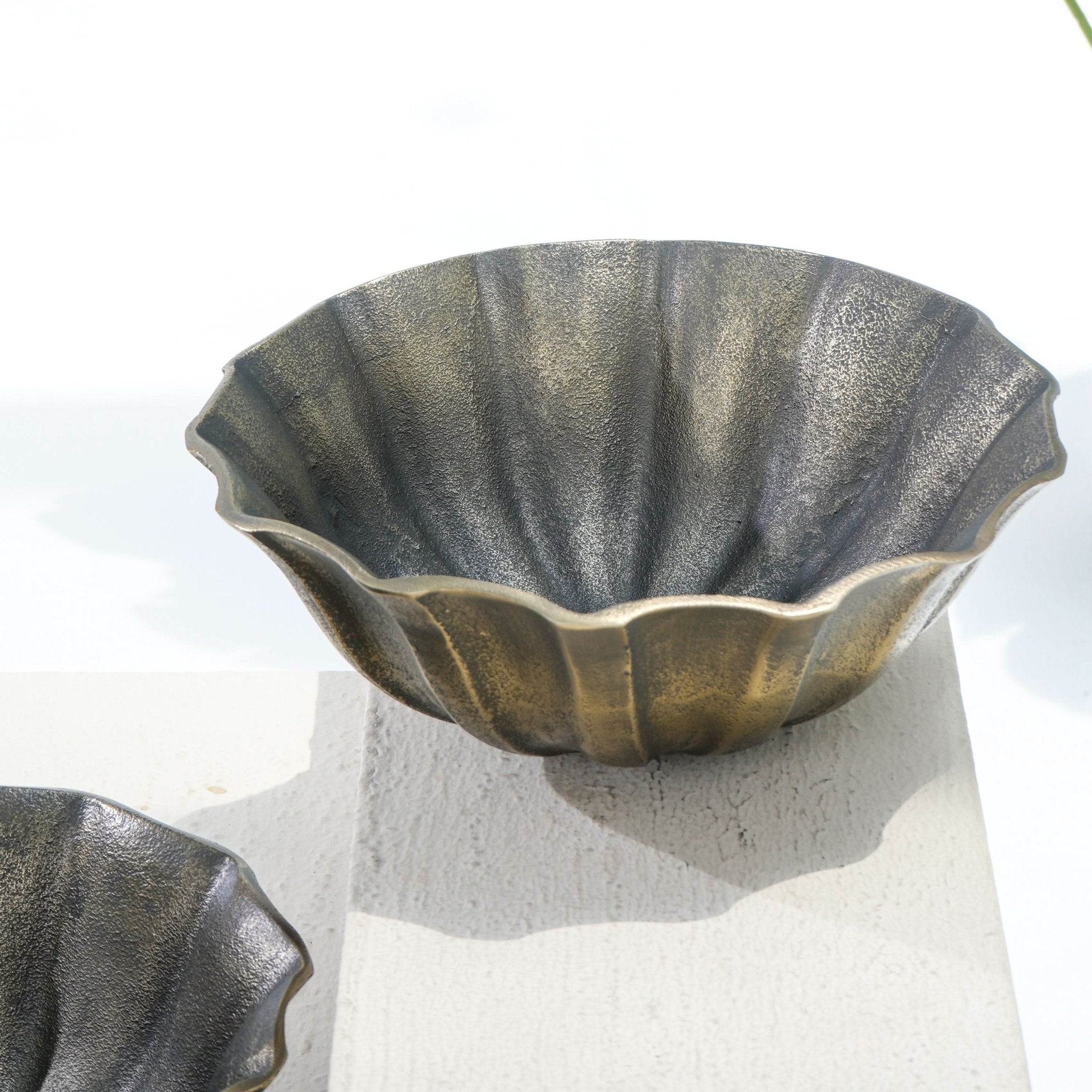 ELEGANT EMBER BIG ROUND BOWL - Art and craft furniture