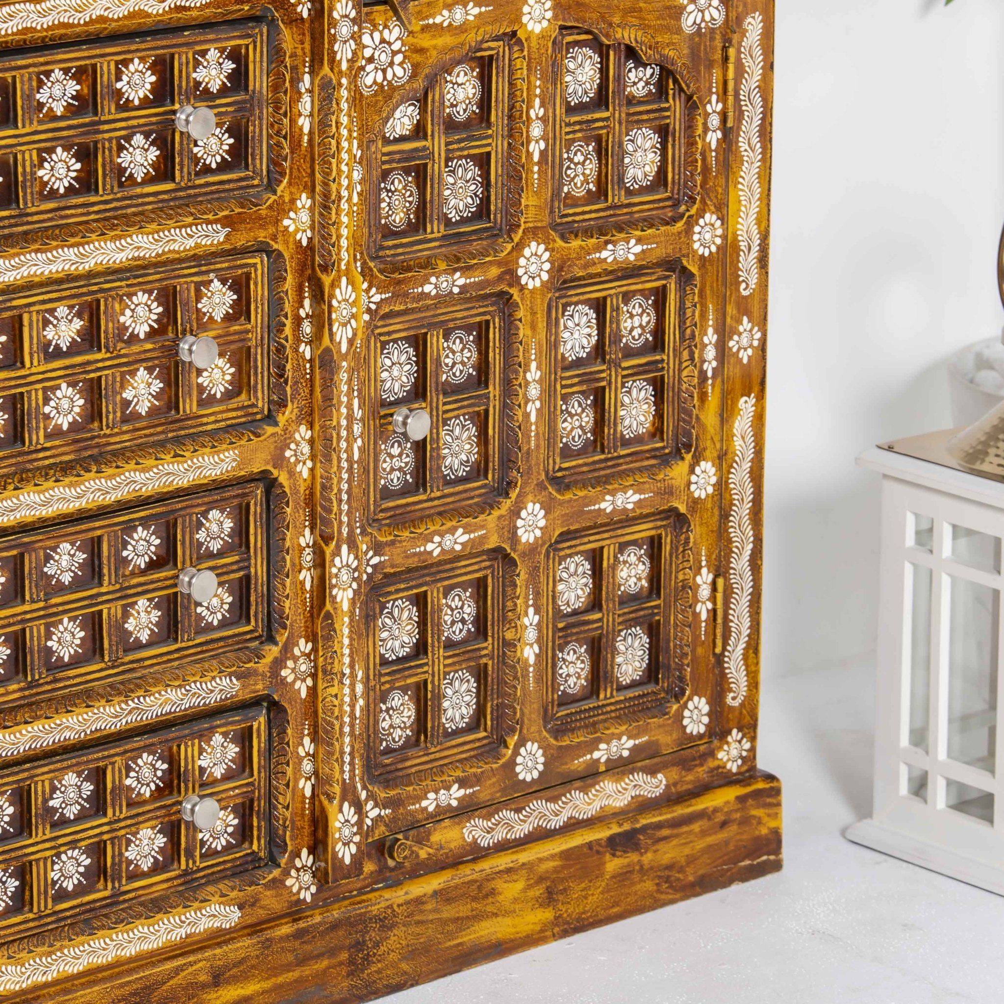 ELMORA PAINTING WOODEN SIDEBOARD - Art and craft furniture