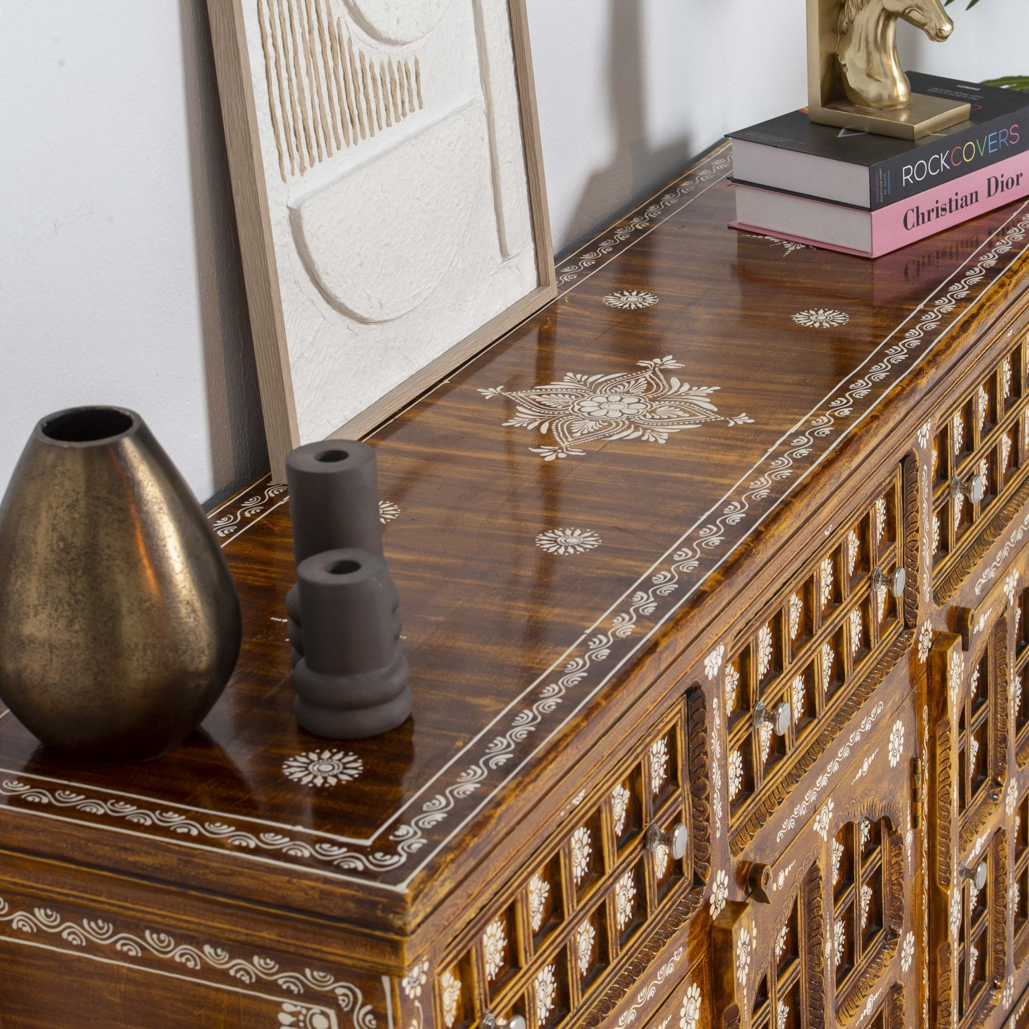 ELMORA PAINTING WOODEN SIDEBOARD - Art and craft furniture
