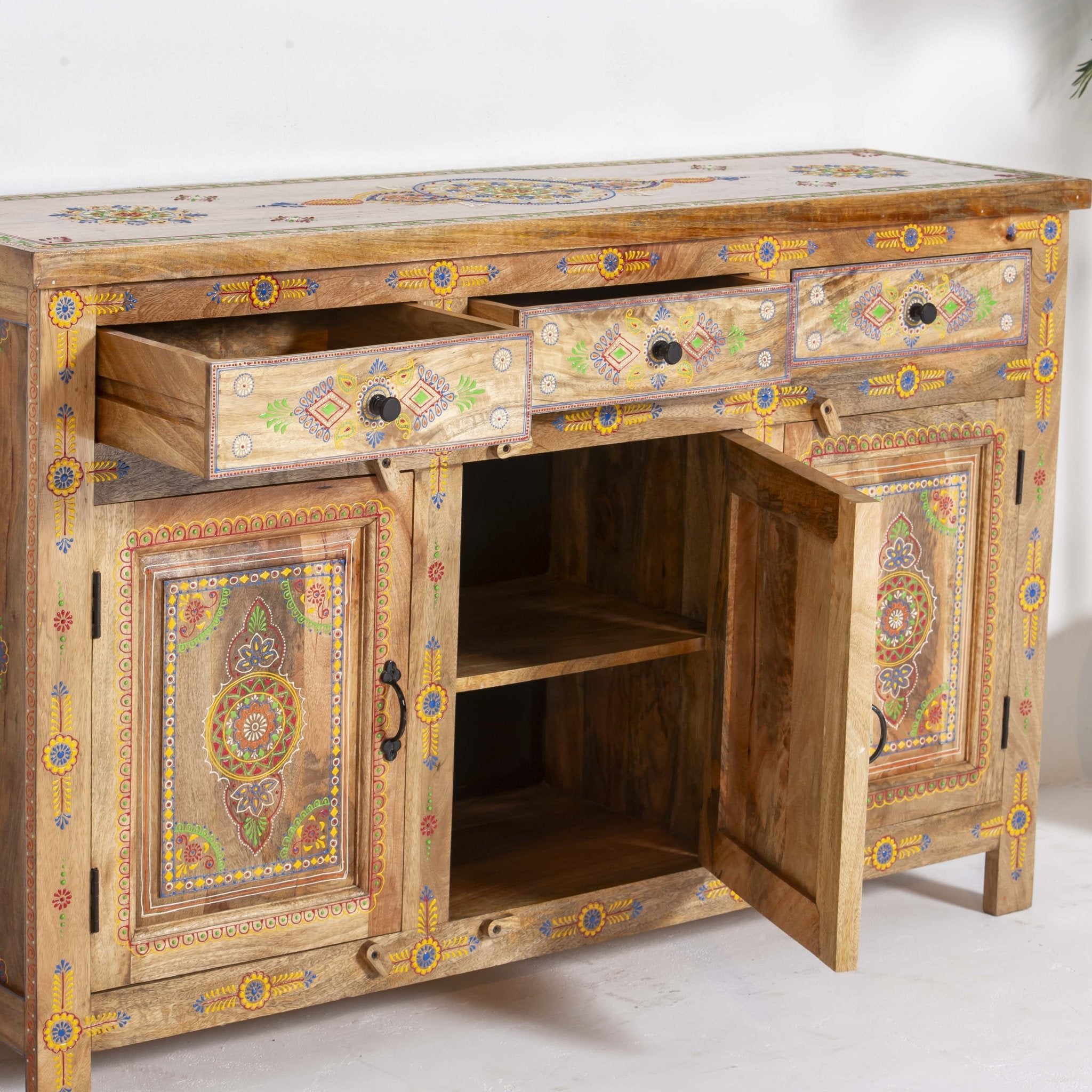 ELMORA PAINTING WOODEN SIDEBOARD - Art and craft furniture