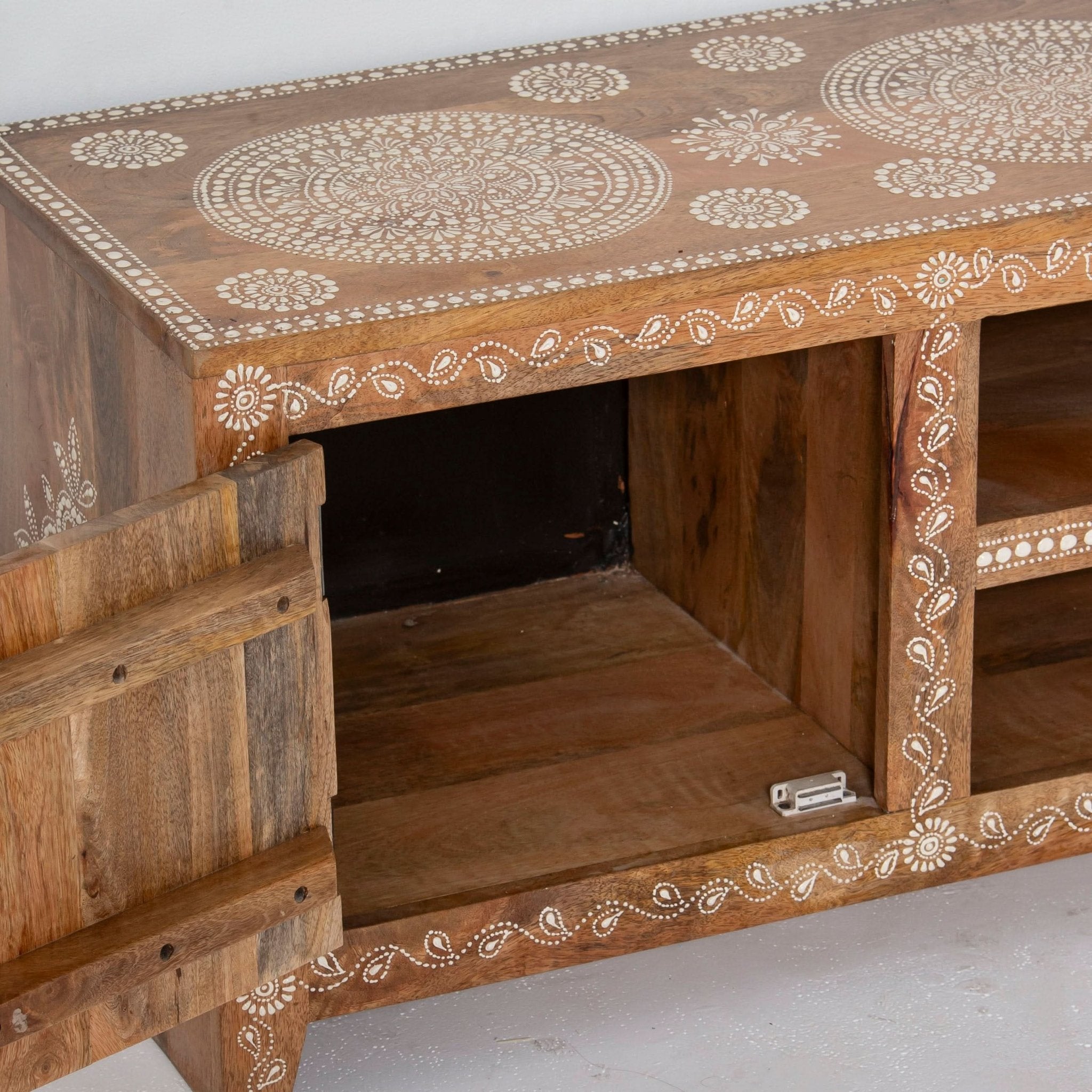 ELMORA PAINTING WOODEN TV STAND - Art and craft furniture