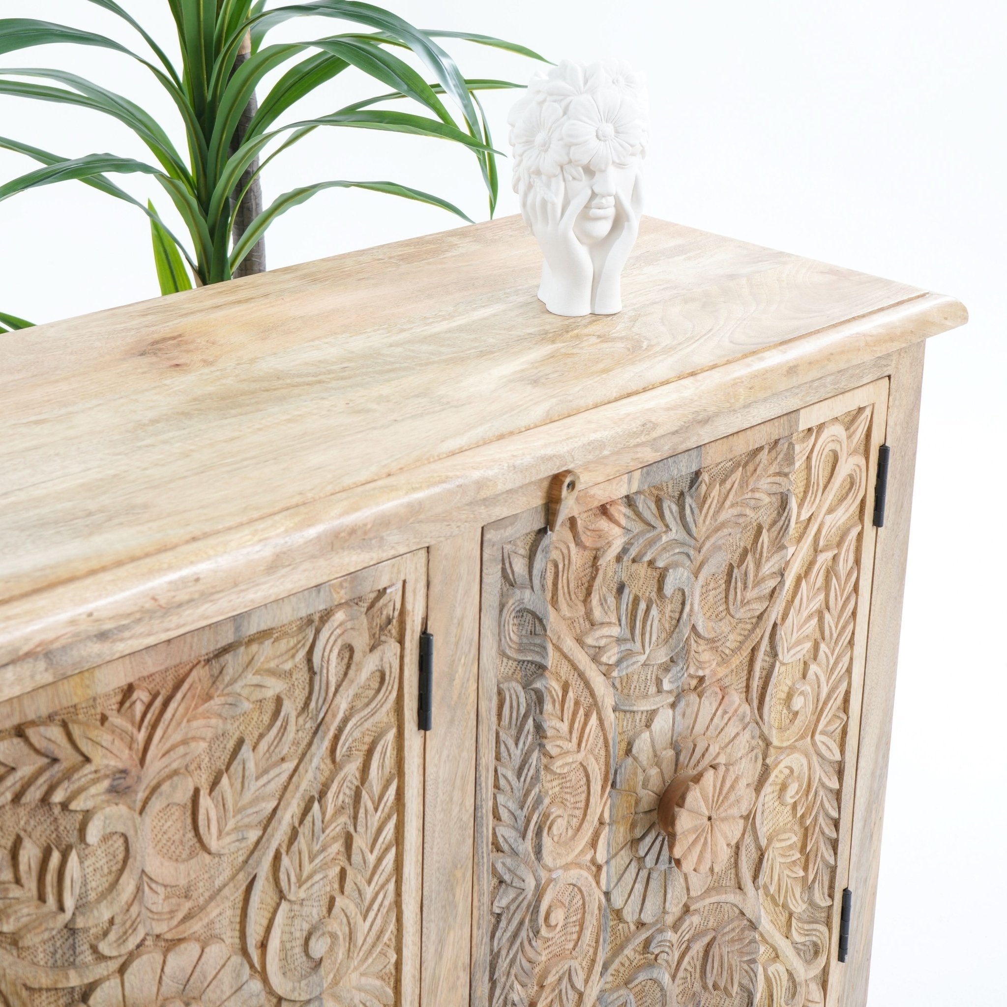 ESPERANCE THREE DOOR SIDEBOARD - Art and craft furniture