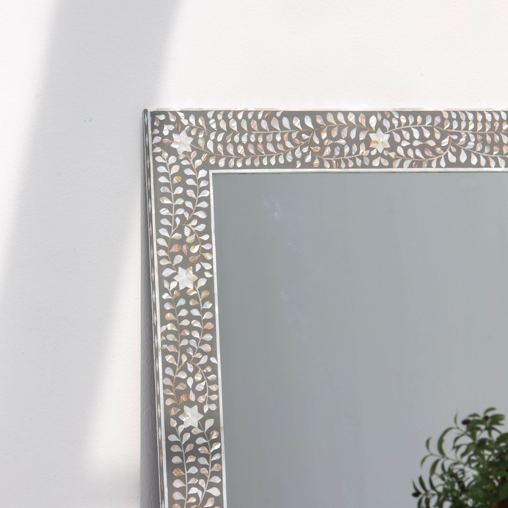 FLORAL GREY MOTHER OF PEARL MIRROR FRAME - Art and craft furniture