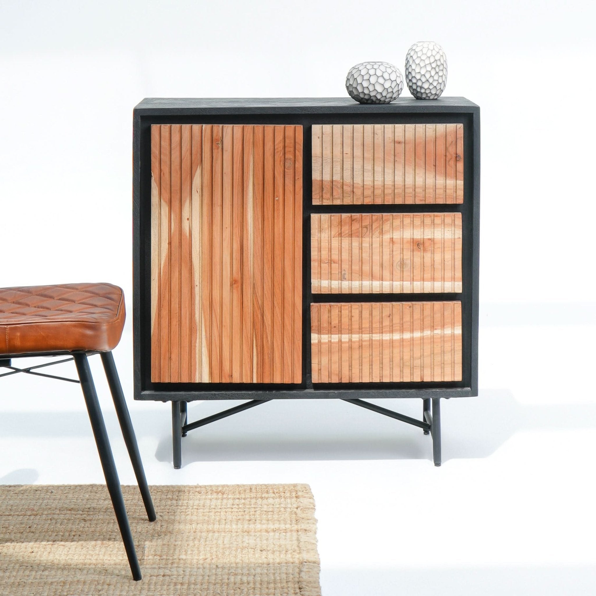 FLORENCE ACACIA WOOD MINI SIDEBOARD - Art and craft furniture