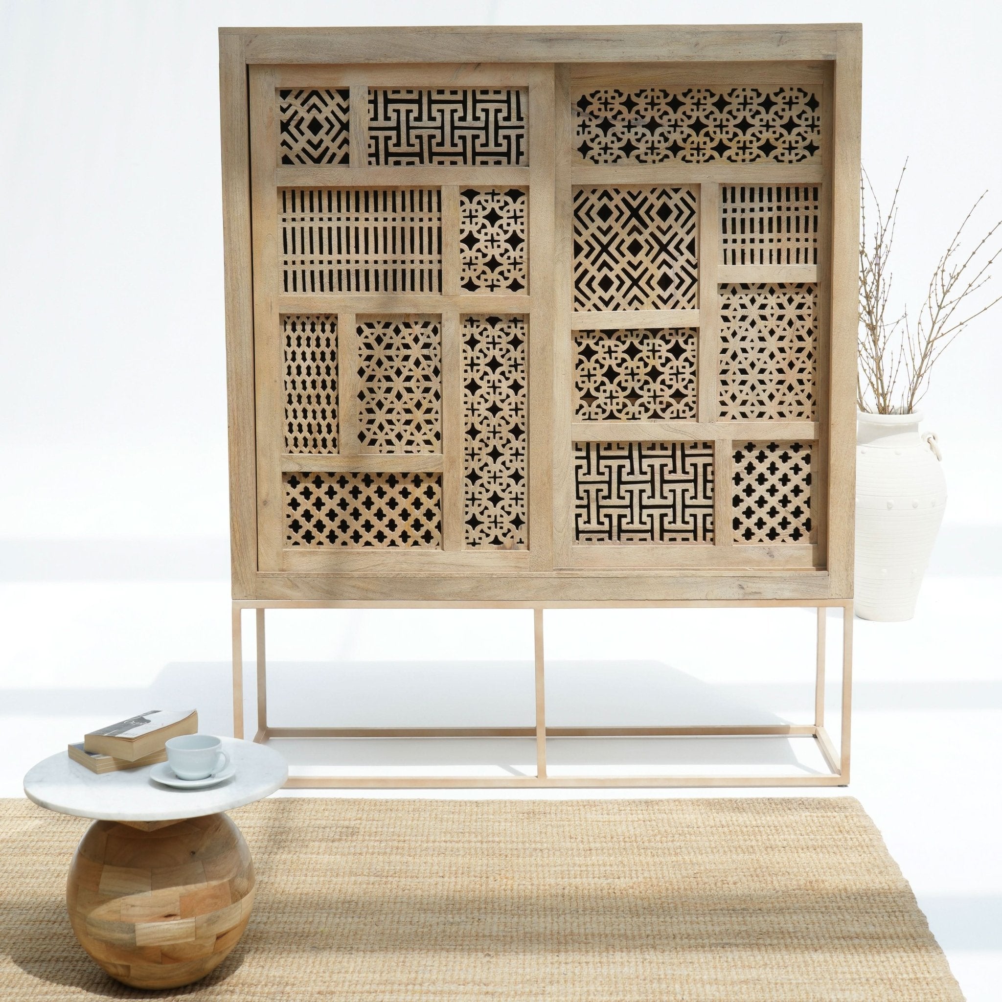 FREETOWN FUSION SLIDING DOOR CABINET - Art and craft furniture