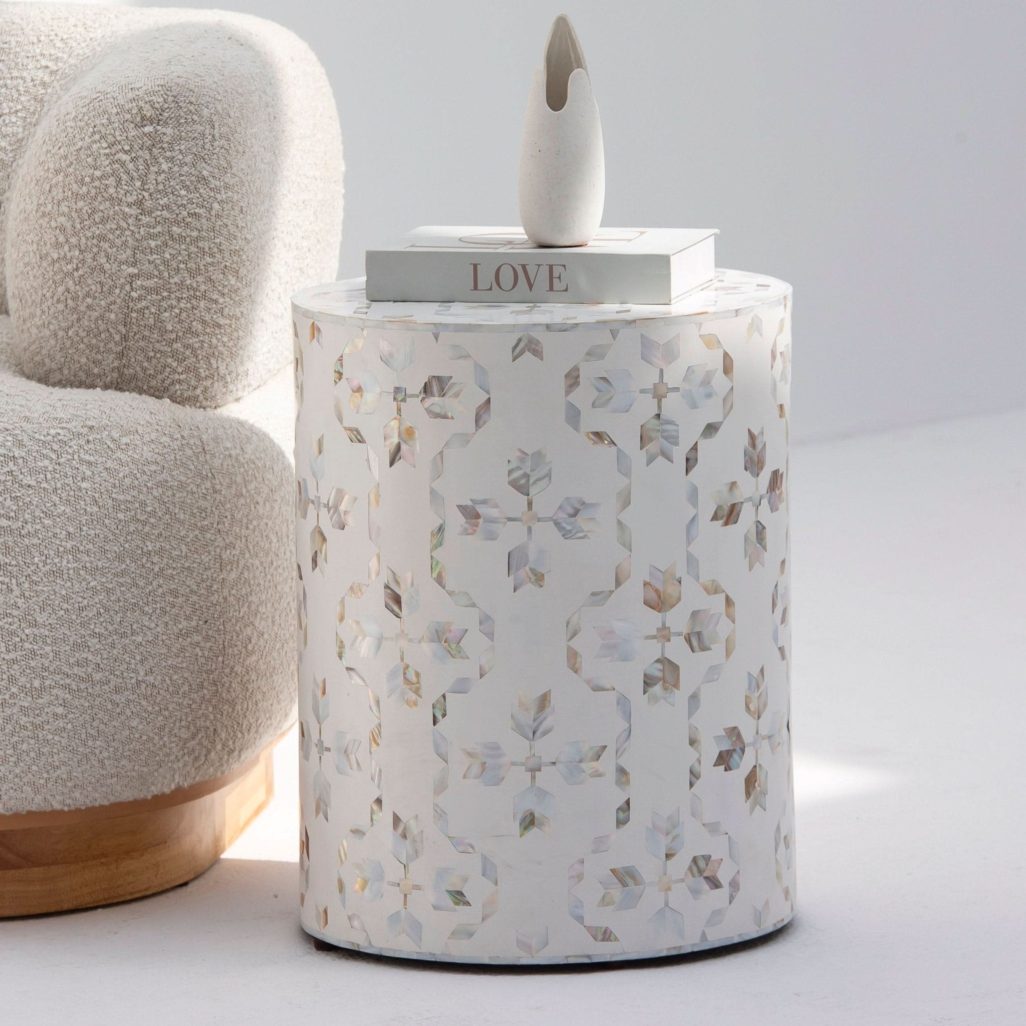 GEOMETRIC-WHITE MOTHER OF PEARL ROUND STOOL - Art and craft furniture