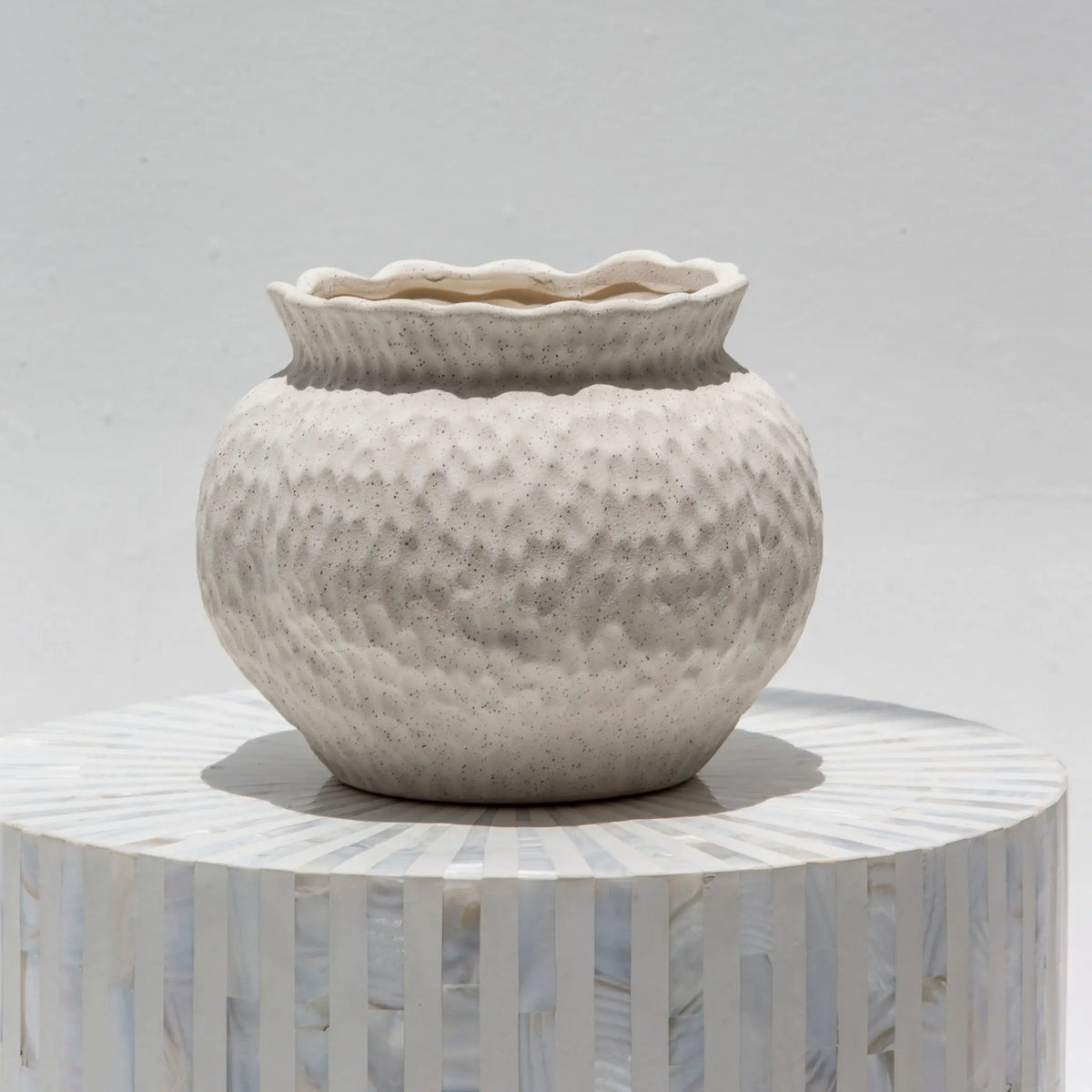 Hammered Pot - Art and craft furniture