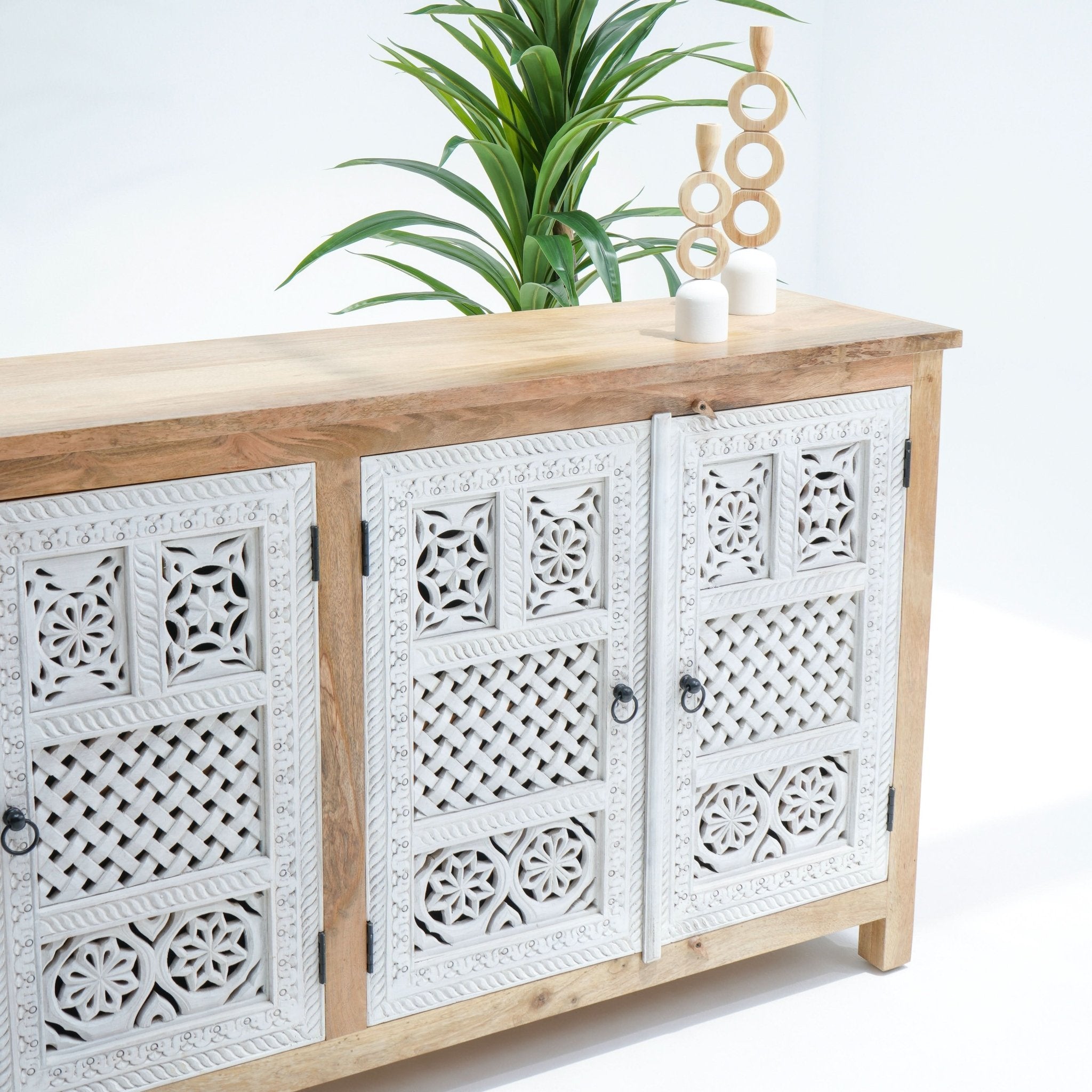 HARMONY FOUR DOOR SIDEBOARD - Art and craft furniture