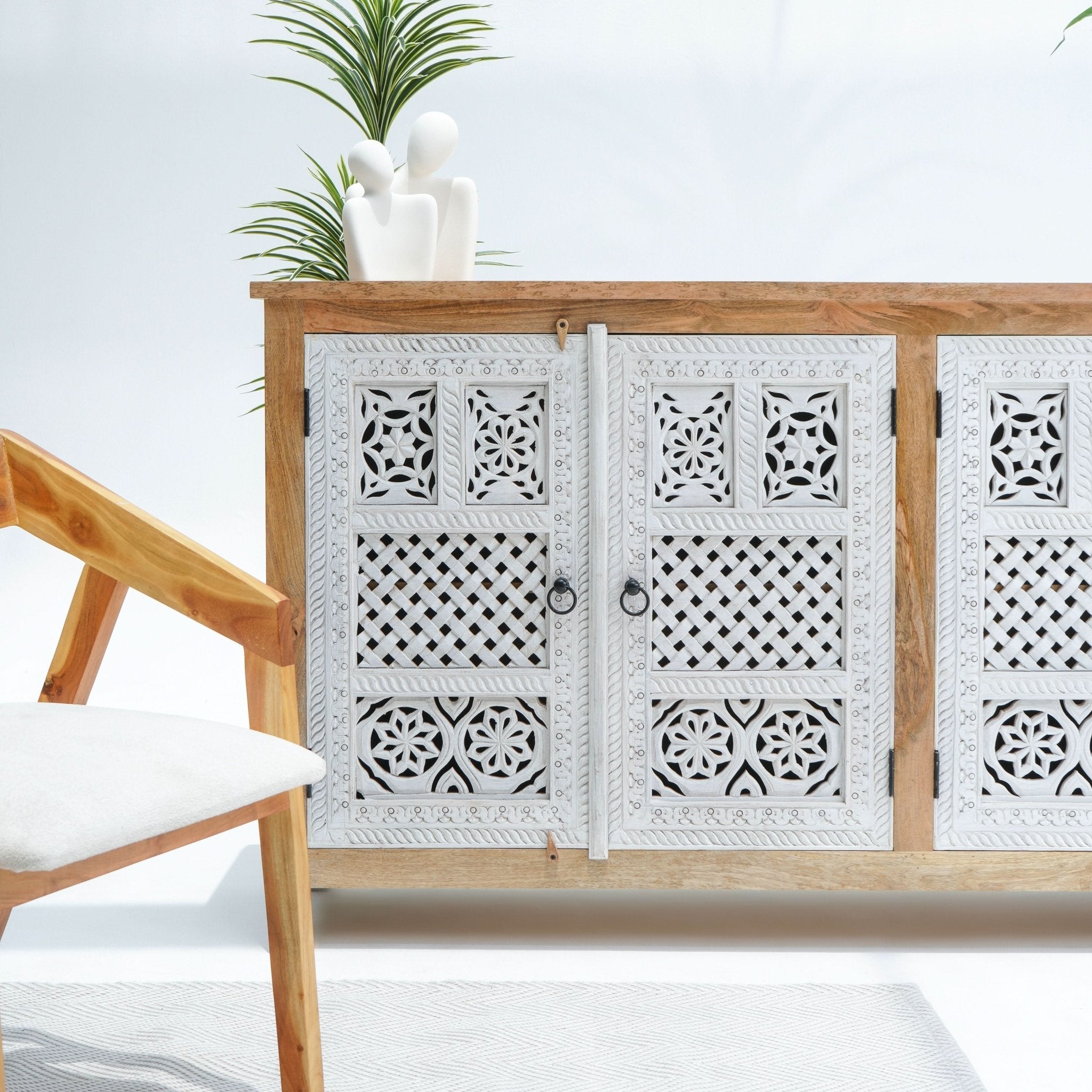 HARMONY FOUR DOOR SIDEBOARD - Art and craft furniture