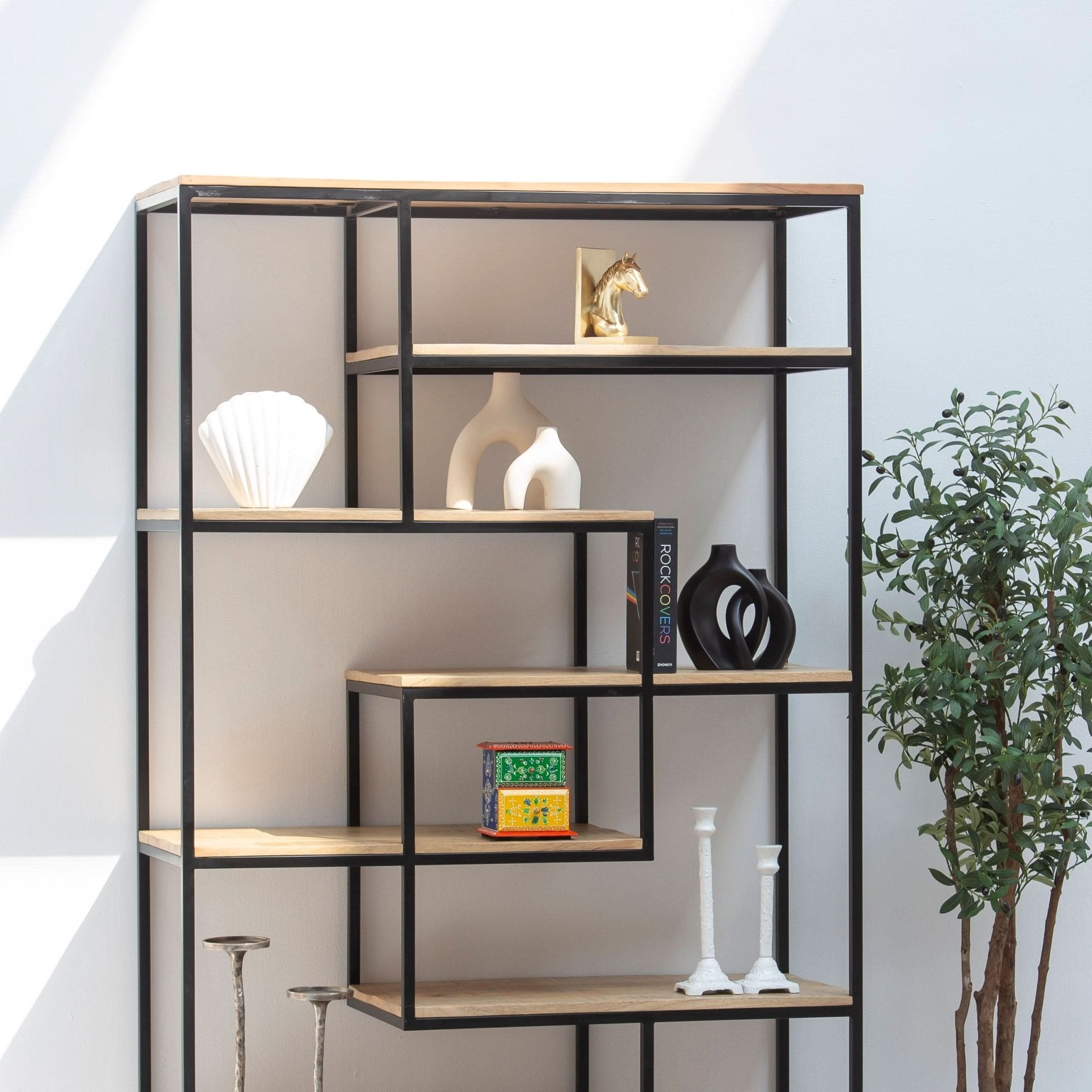 INDUSTRIAL WOODEN BOOKSHELF - Art and craft furniture