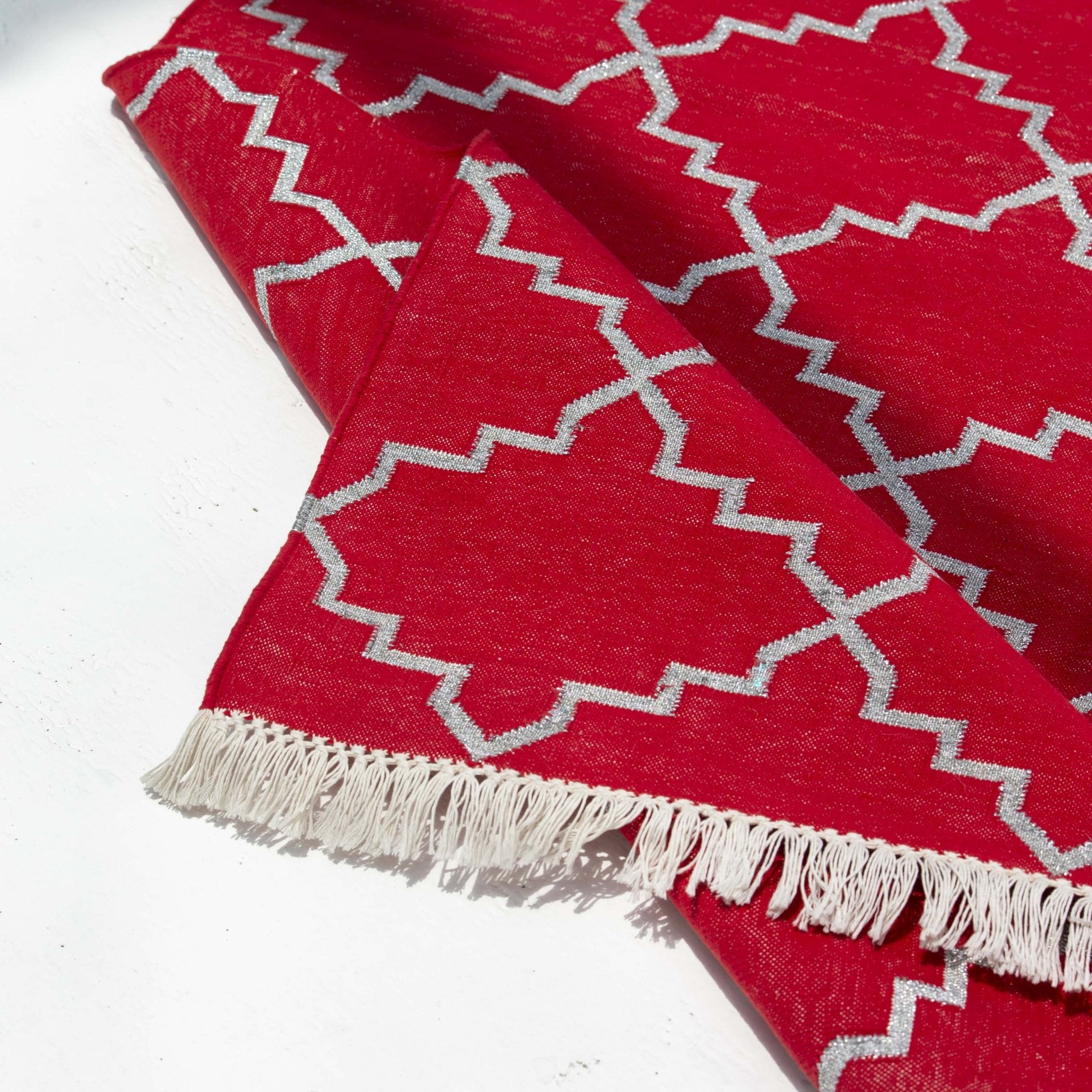 LUMA HANDWOVEN COTTON RUG - Art and craft furniture