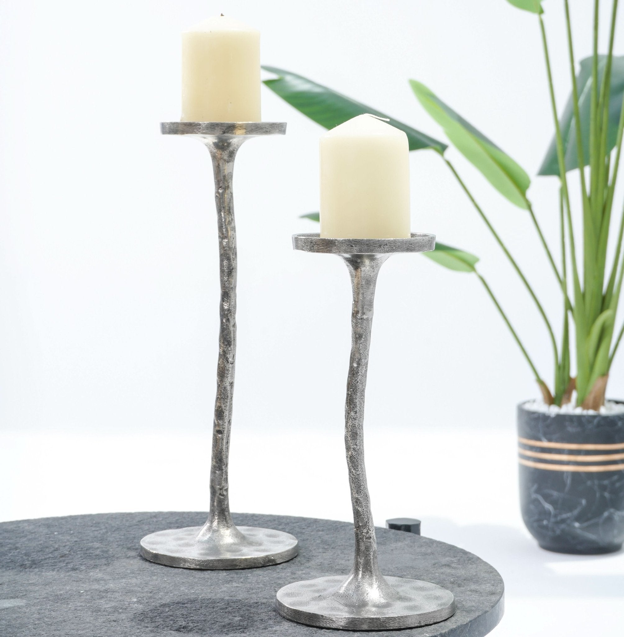 LUMINOUS GRACE SMALL PILLAR HOLDER - Art and craft furniture