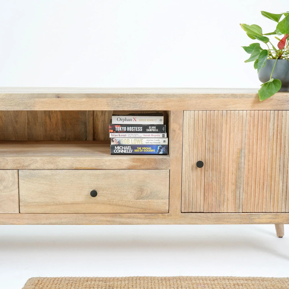 Luwin Linning TV Stand - Art and craft furniture
