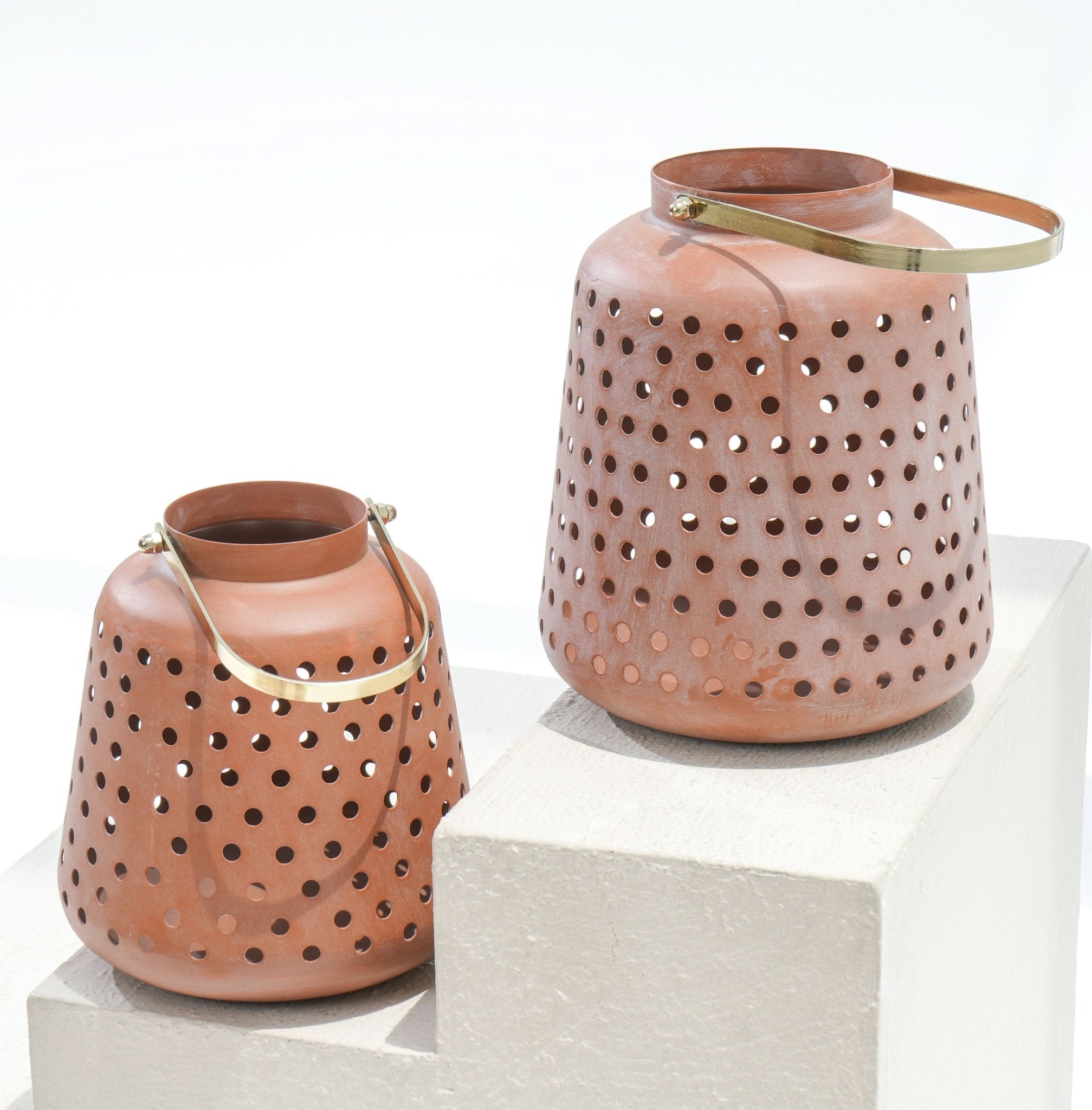 LUXURIOUS SMALL HURRICANE - Art and craft furniture