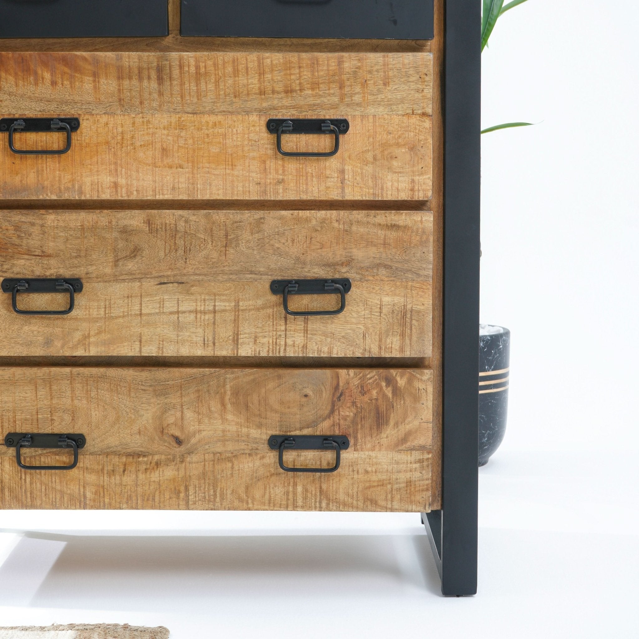 MANGO ENVY INDUSTRIAL EIGHT DRAWER CHEST OF DRAWERS - Art and craft furniture