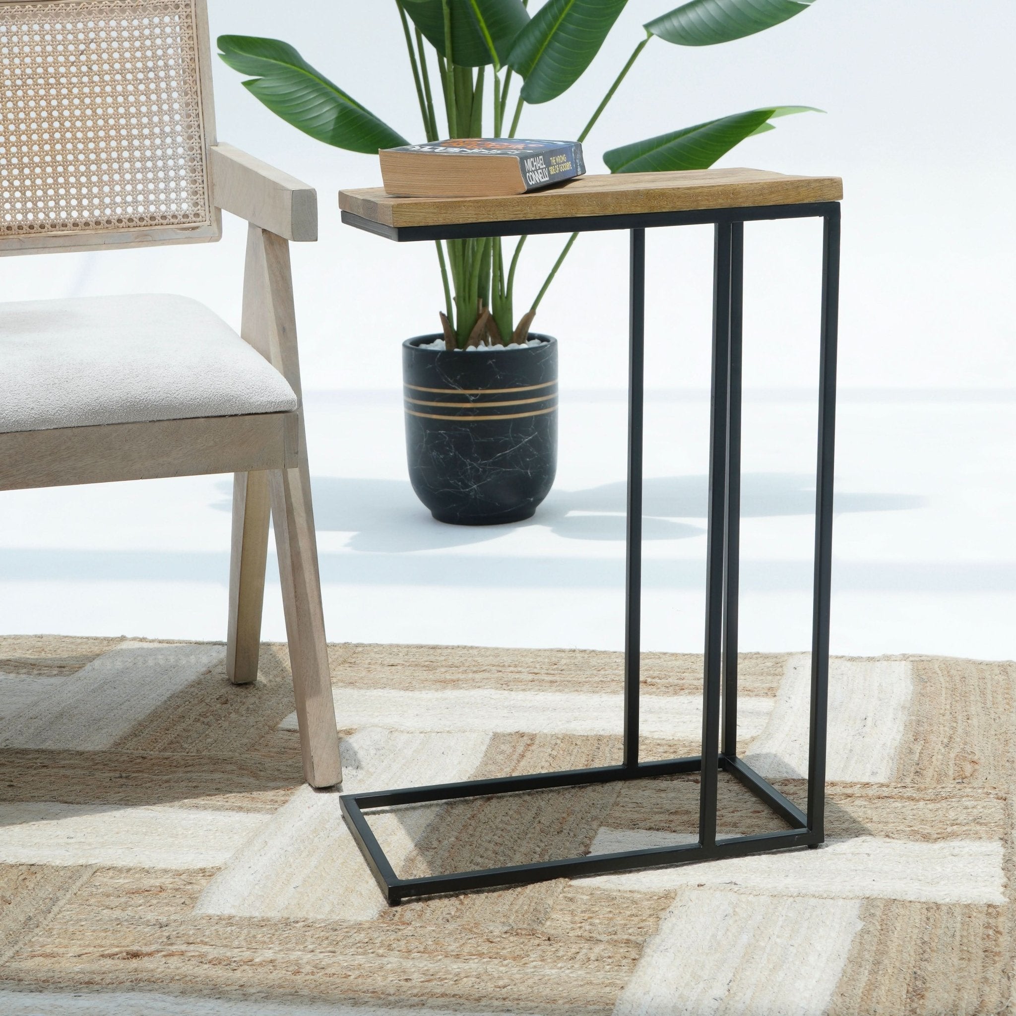 MANGOEDGE SIDE TABLE - Art and craft furniture