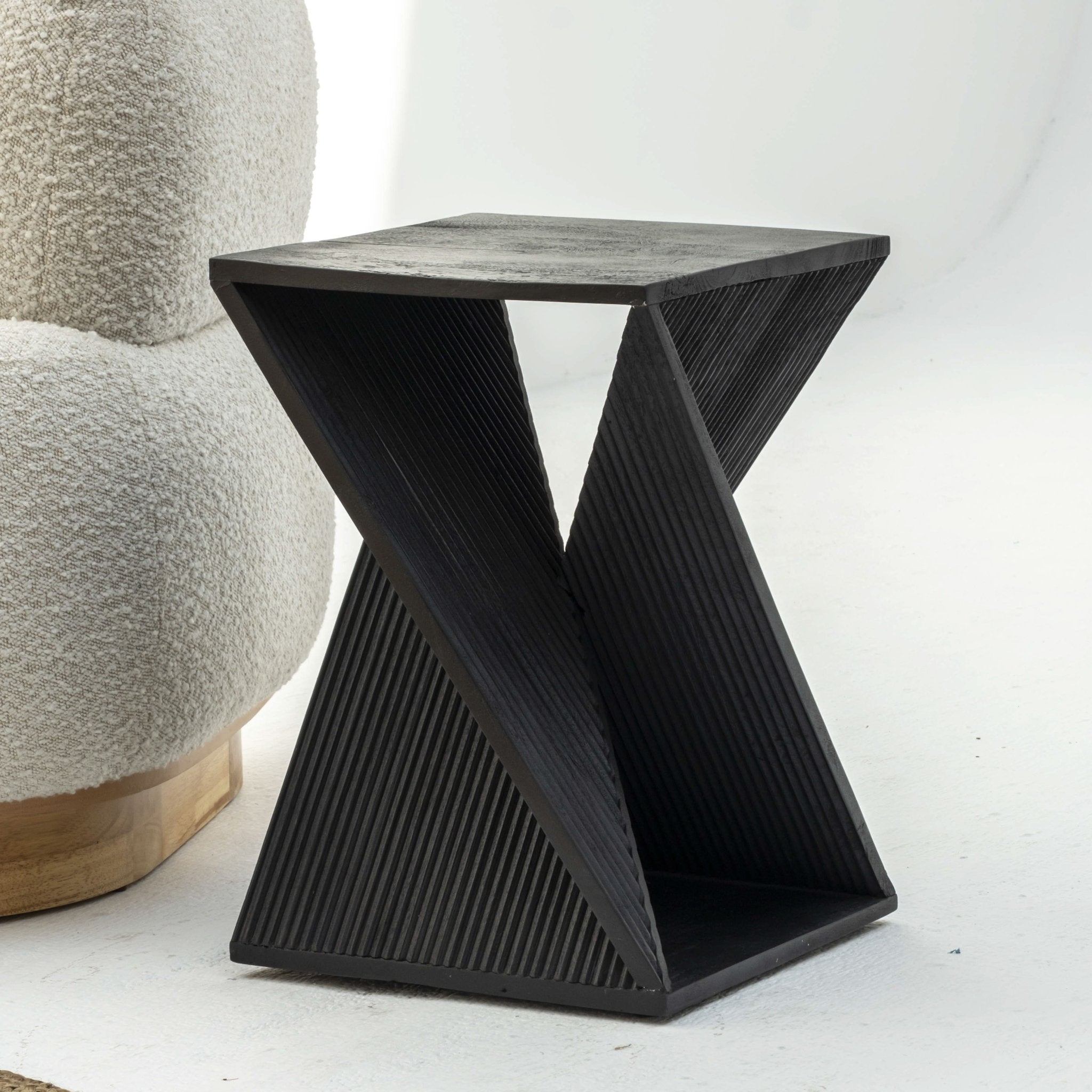MONTERA WOODEN BLACK SIDETABLE - Art and craft furniture