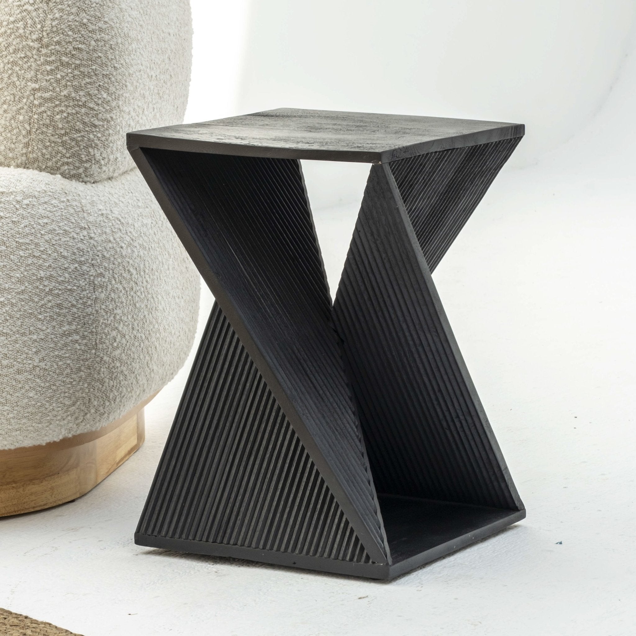 MONTERA WOODEN BLACK SIDETABLE - Art and craft furniture
