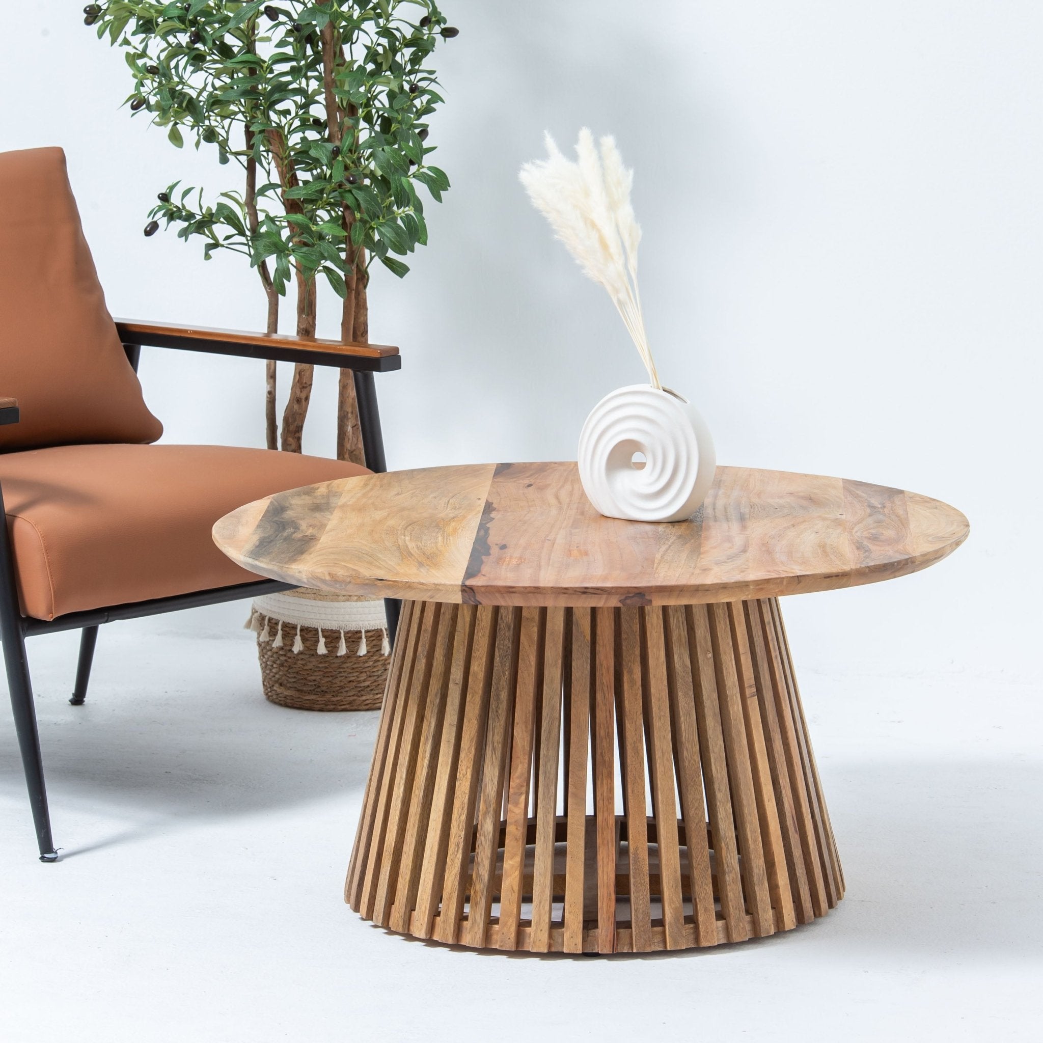 MONTERA WOODEN ROUND COFFEE TABLE - Art and craft furniture