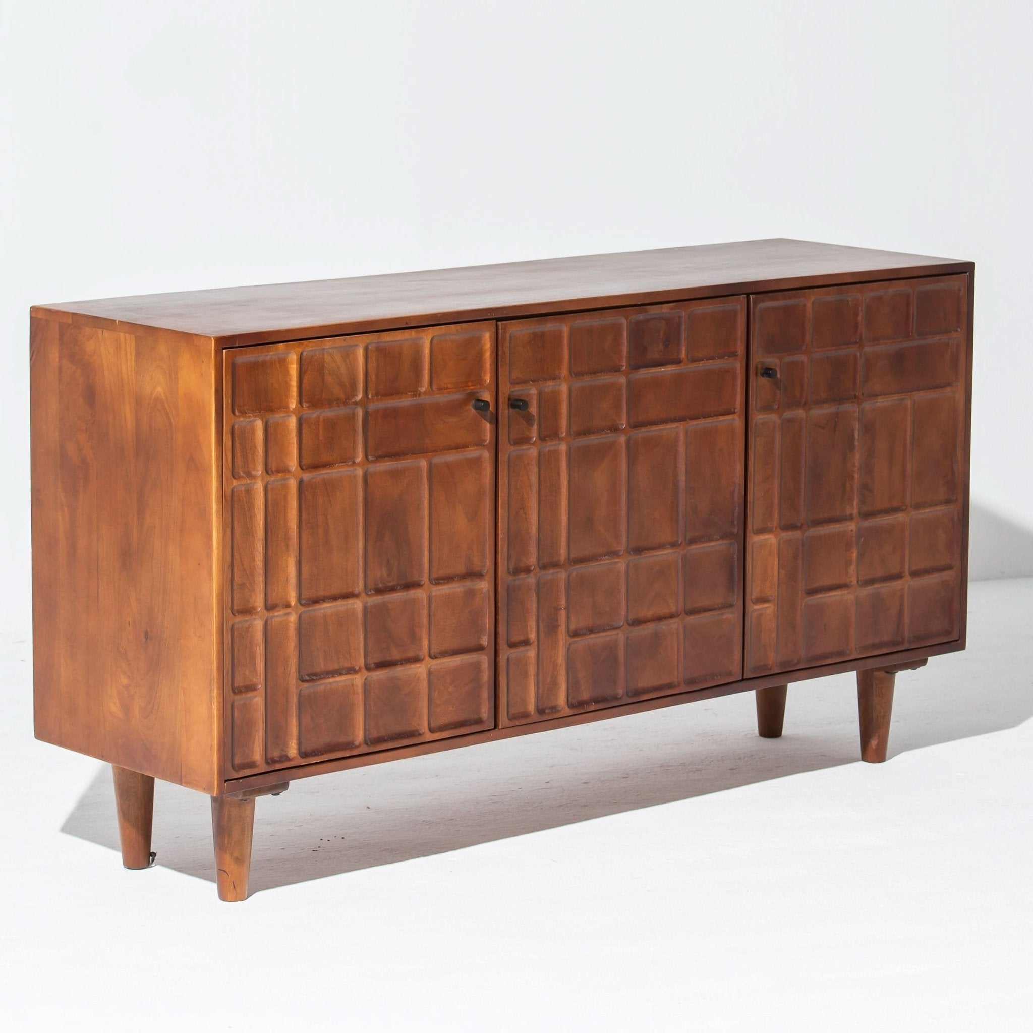 NUVOR WOODEN THREE DOOR SIDEBOARD - Art and craft furniture
