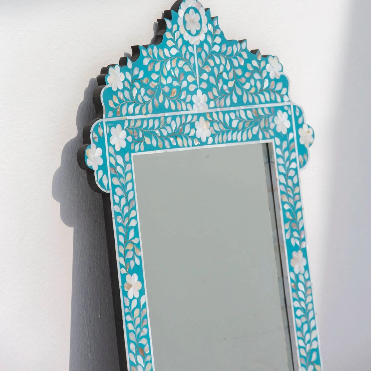 OCEAN-BLUE MOTHER OF PEARL MIRROR FRAME - Art and craft furniture