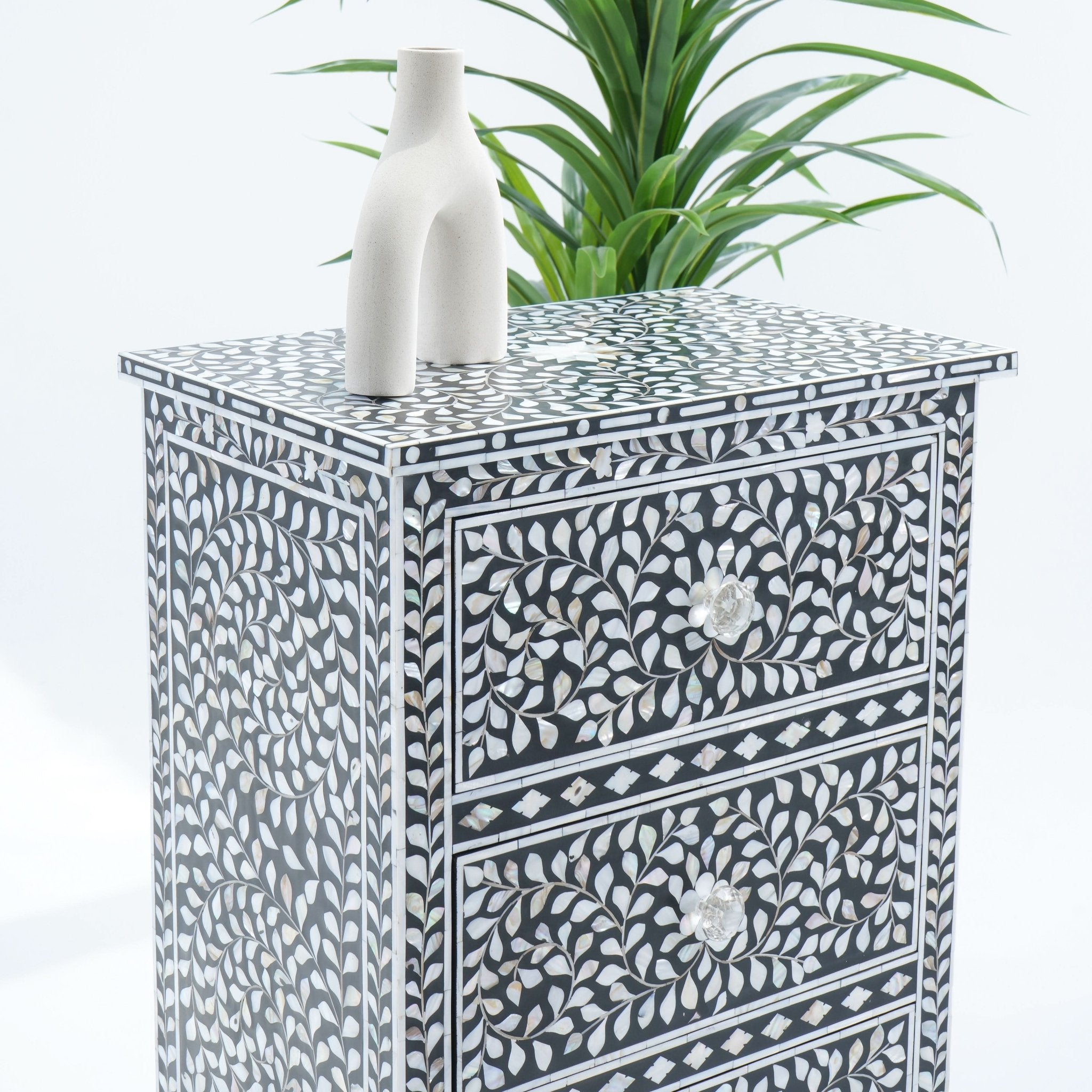 OCEAN-WHITE MOTHER OF PEARL SINGLE DRAWCHEST - Art and craft furniture
