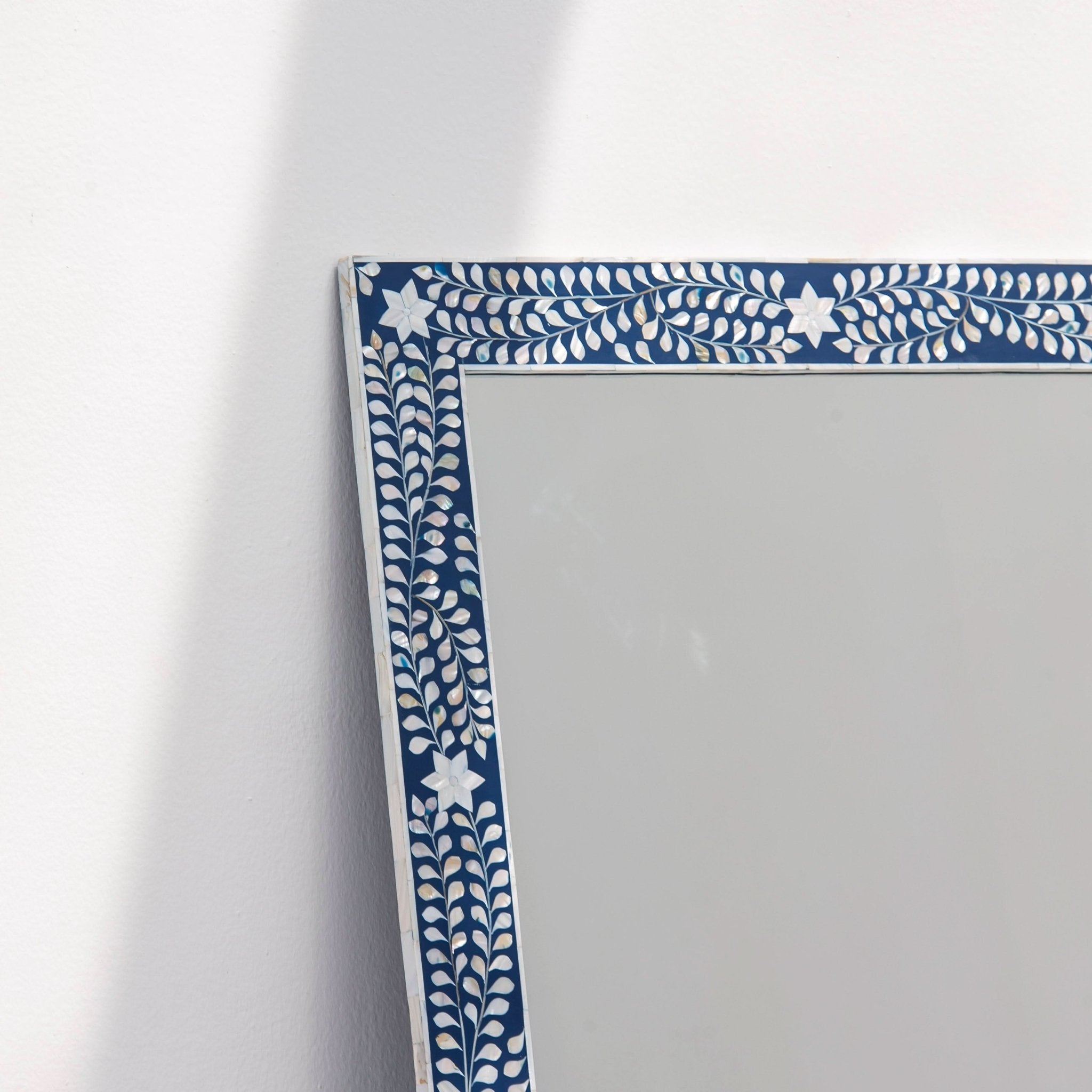 OCEANIC BLUE MOTHER OF PEARL MIRROR FRAME - Art and craft furniture