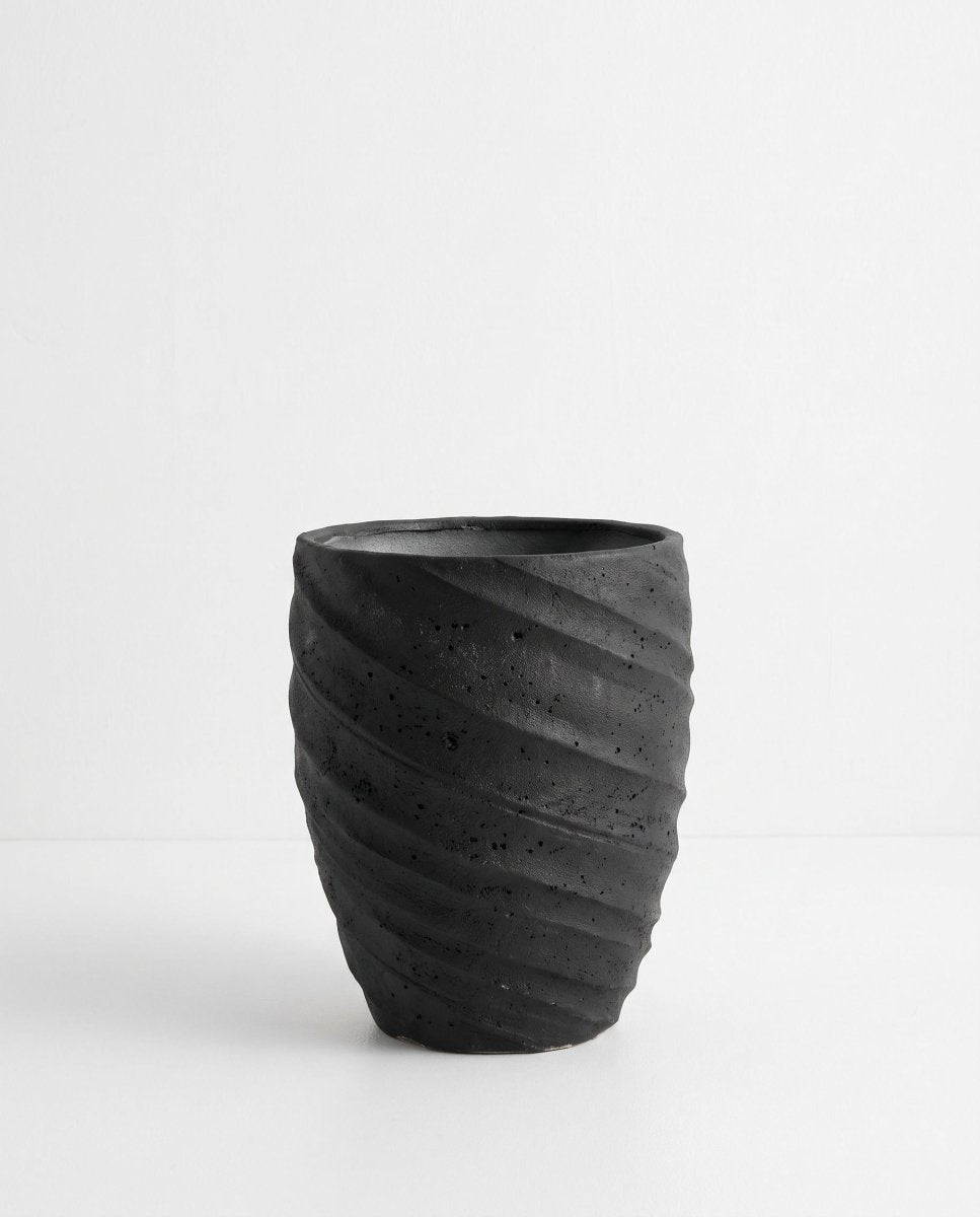 Onyx Swirl Texture Planter - Art and craft furniture