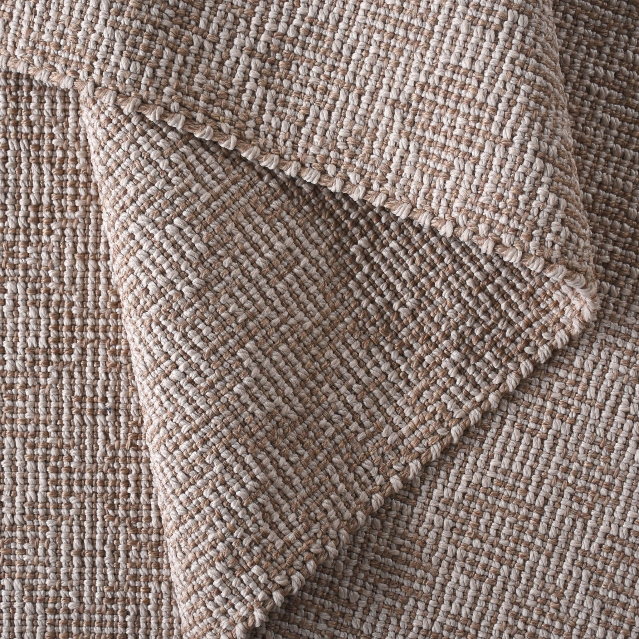 PINAR JACQUARD WOVEN POLYPROPYLENE CARPET - Art and craft furniture