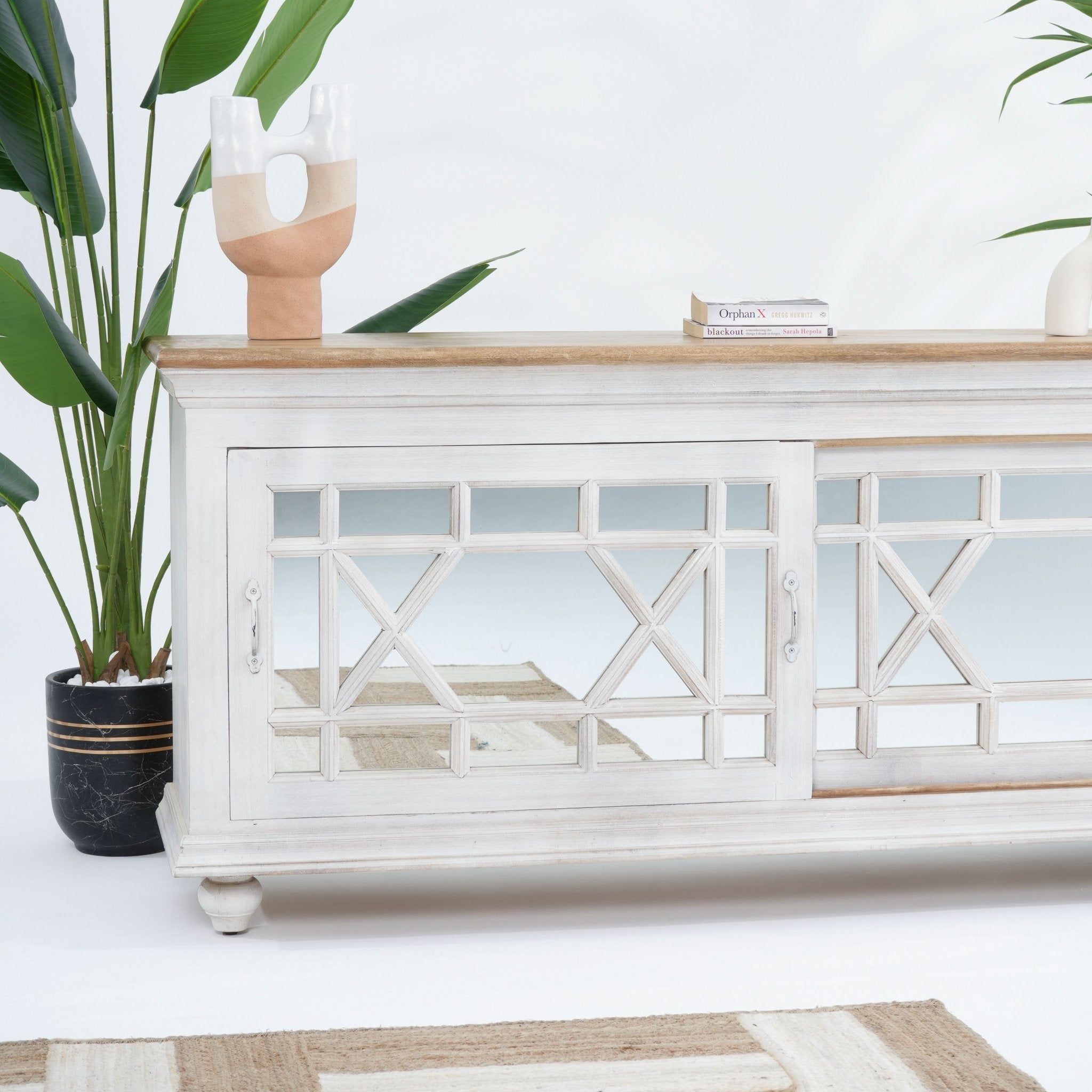 PORTO SLIDING GLASS DOOR TV STAND - Art and craft furniture