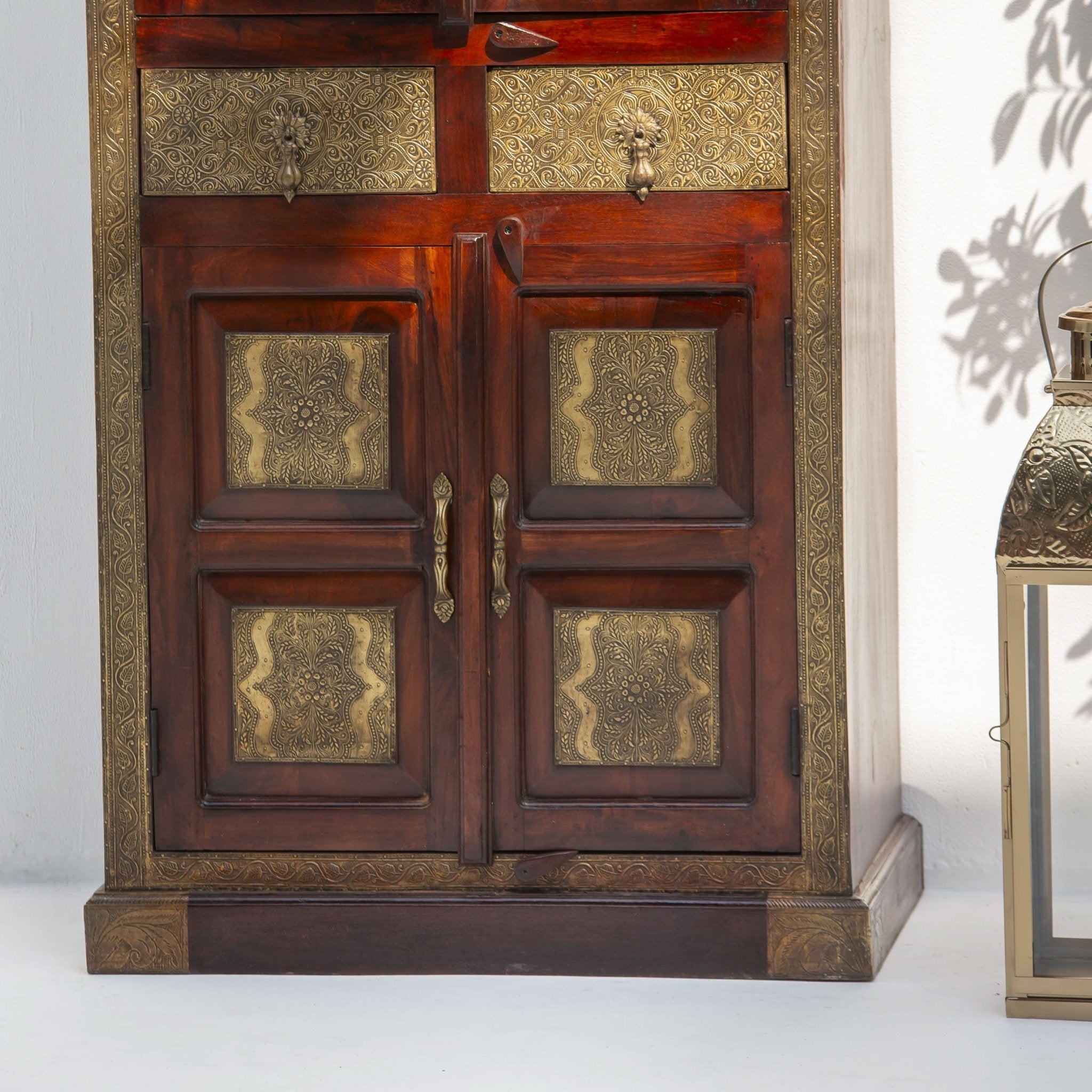 RICHMOND 4 DOORS 2 DRAWERS BRASS CABINET - Art and craft furniture