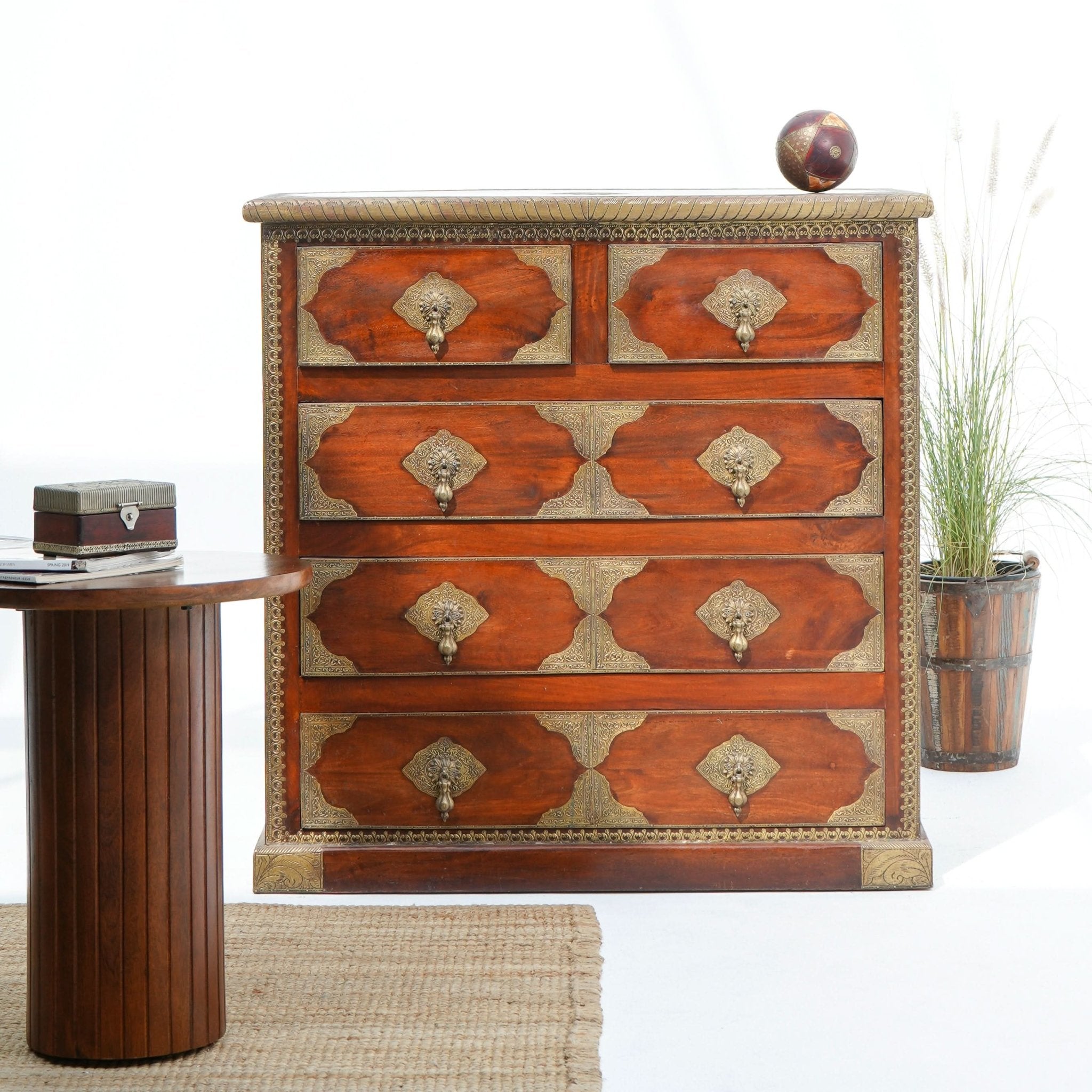 RICHMOND WOODEN BRASS FITTED EIGHT DRAWER DRESSER - Art and craft furniture