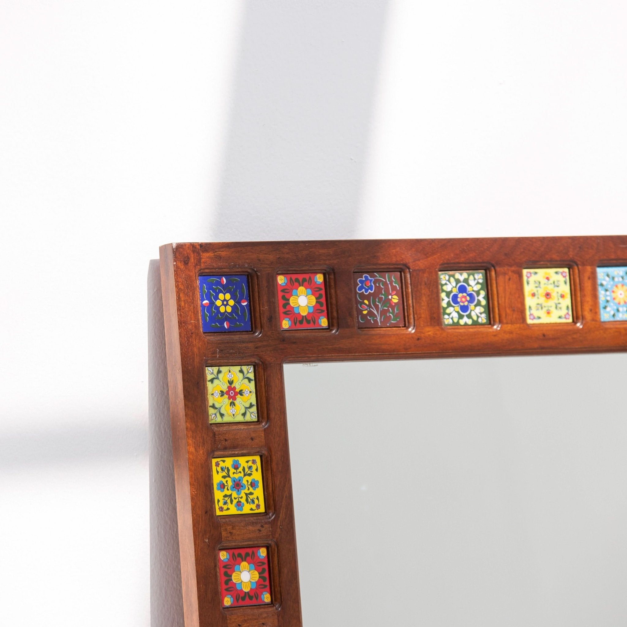 SHESTILE TILE FTD MIRROR FRAME - Art and craft furniture