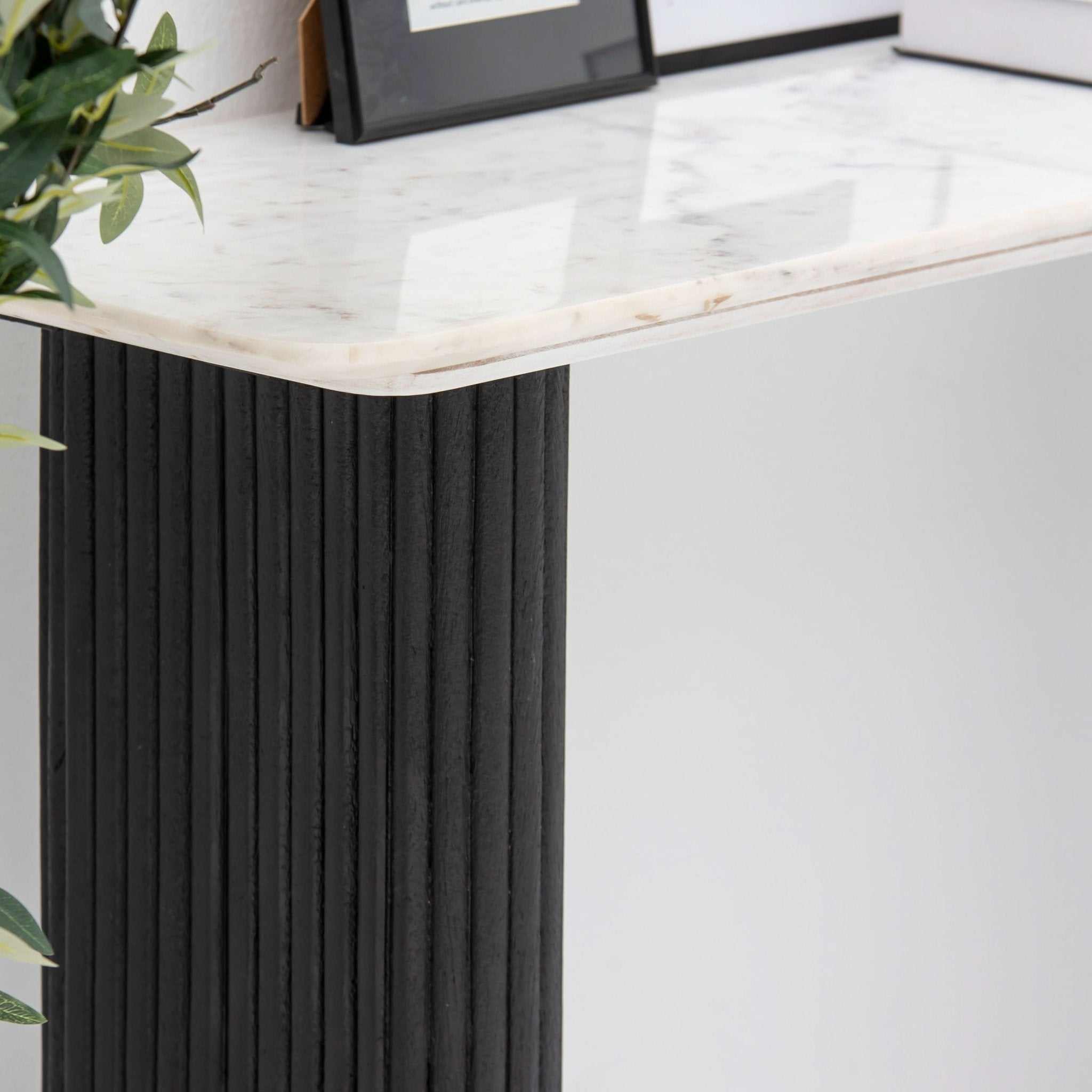 TERRALUXE MARBLE CONSOLE TABLE WOODEN LEG - Art and craft furniture
