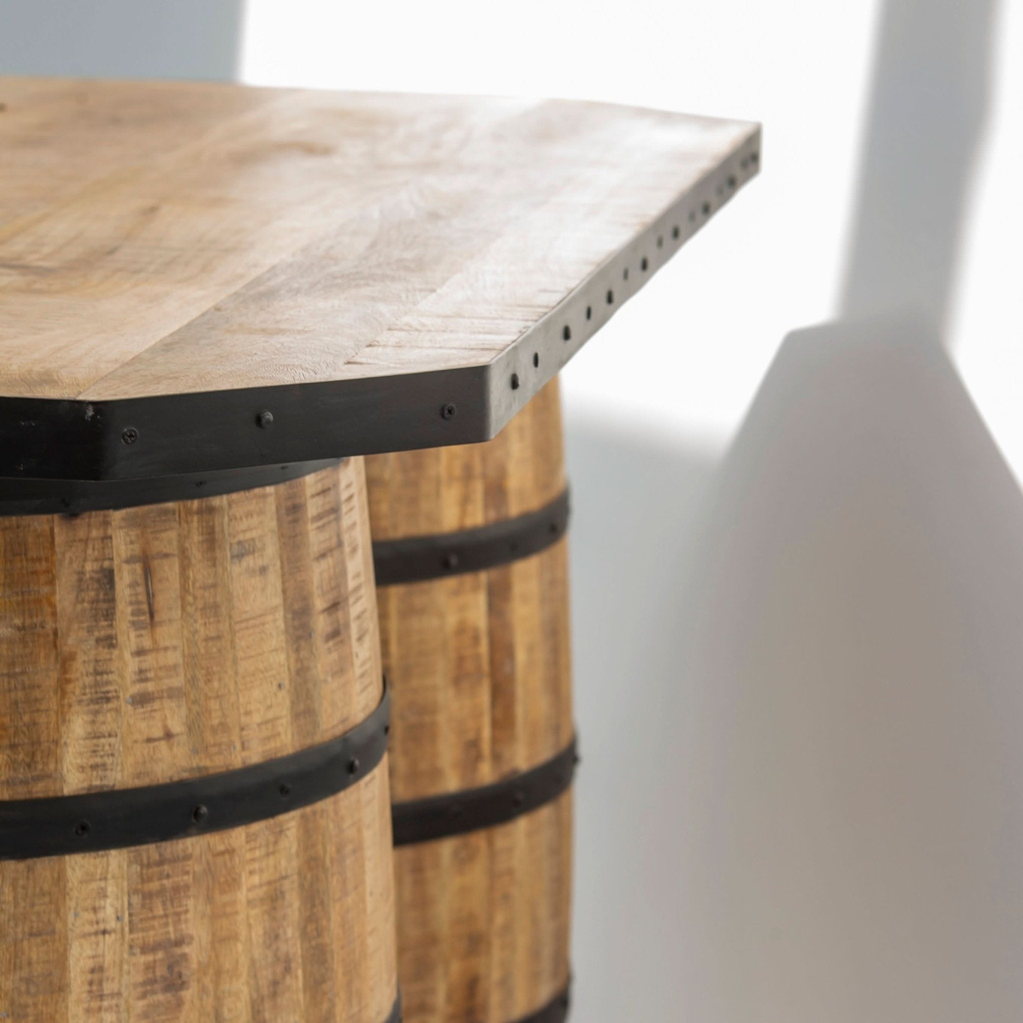 THE CLASSIC CASK DOUBLE BARREL BAR COUNTER - Art and craft furniture