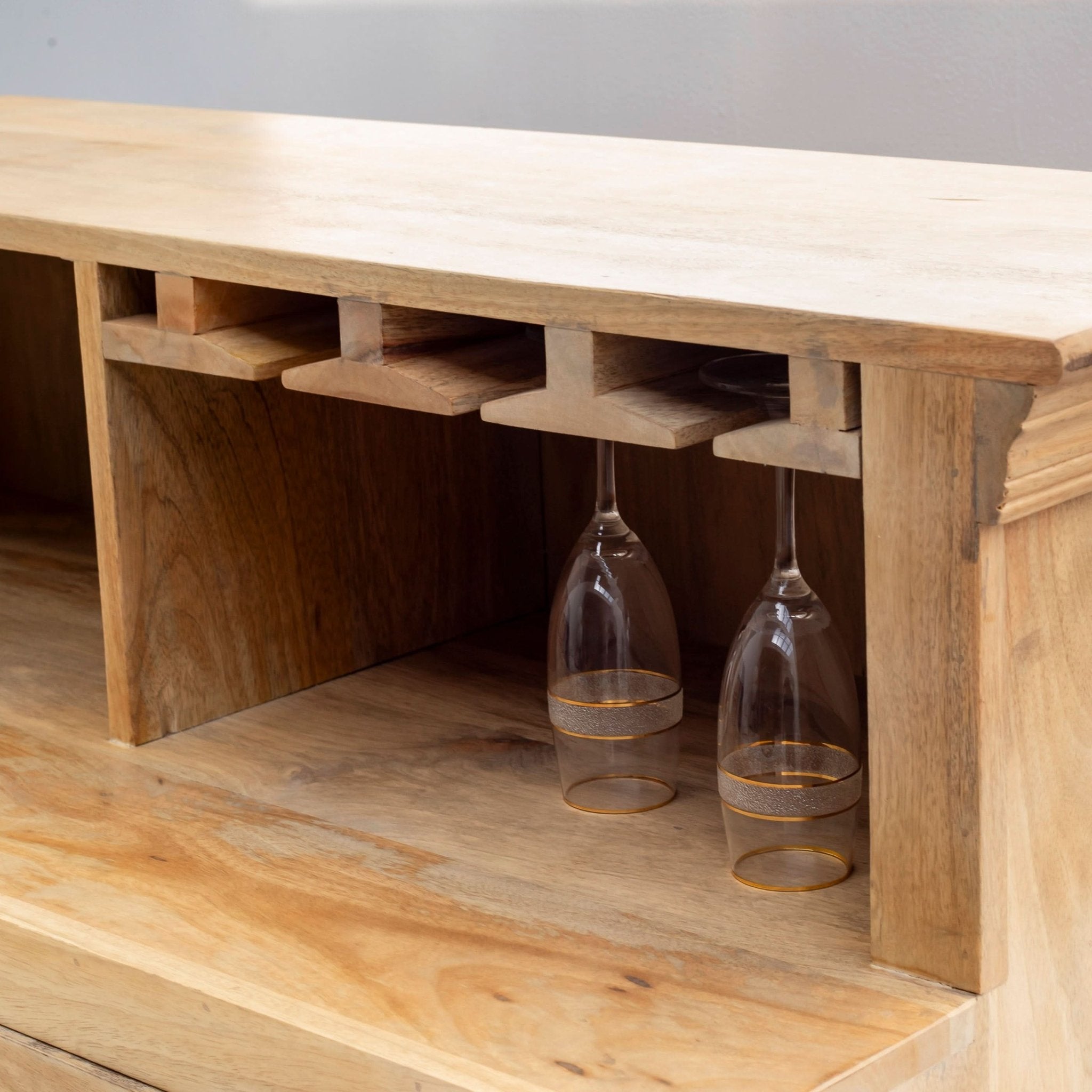THE ELEGANT ELIXIR RATTAN BAR COUNTER - Art and craft furniture
