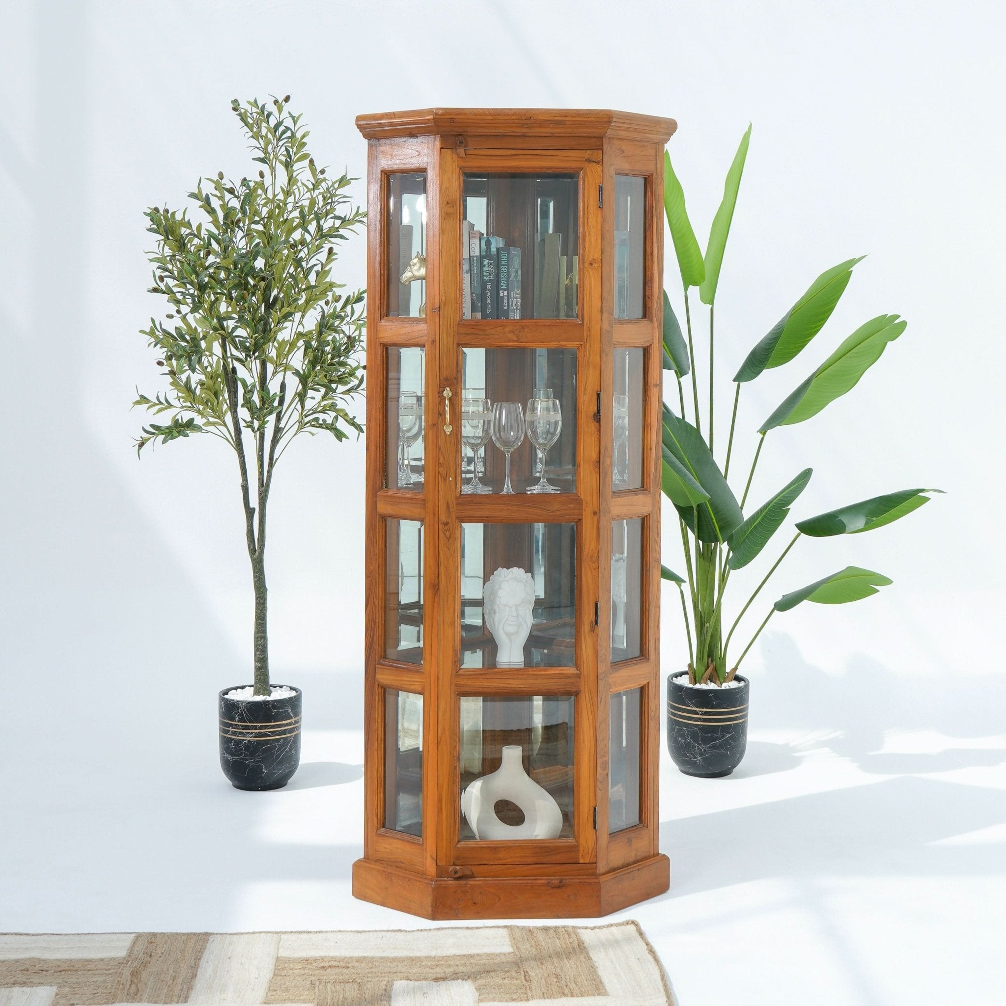 THE GRACEFUL CORNER GLASS SHOWCASE - Art and craft furniture