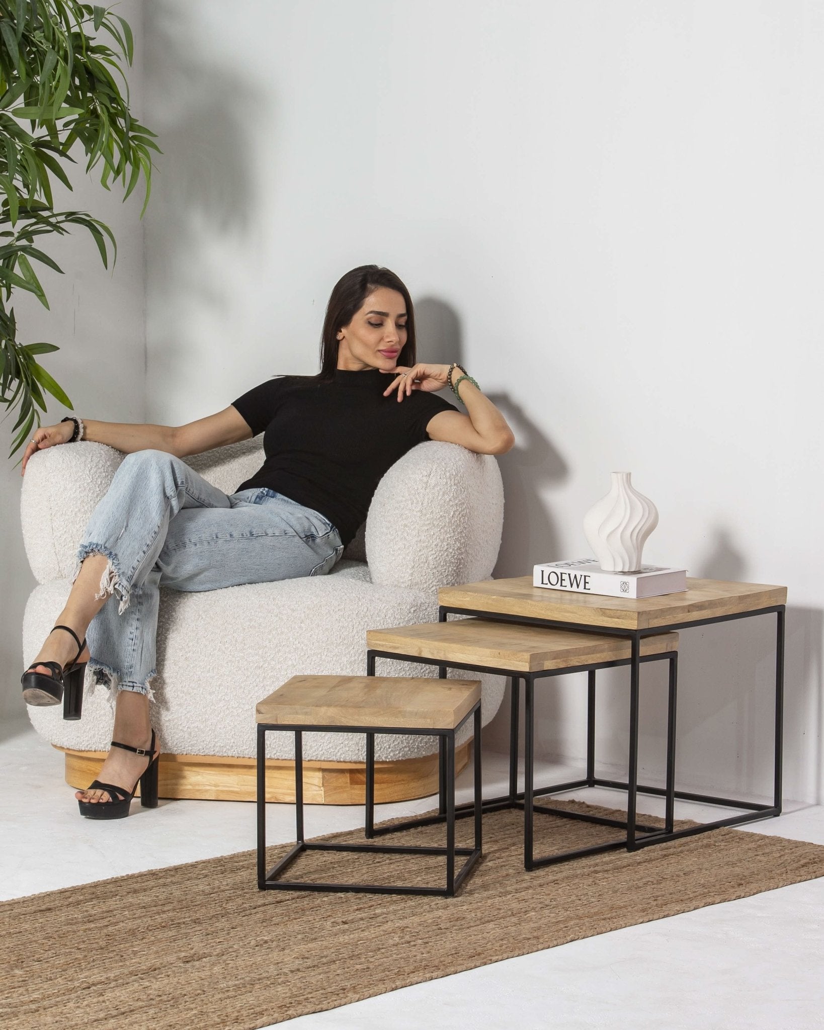 THE VERSATILE NESTING TABLE - Art and craft furniture