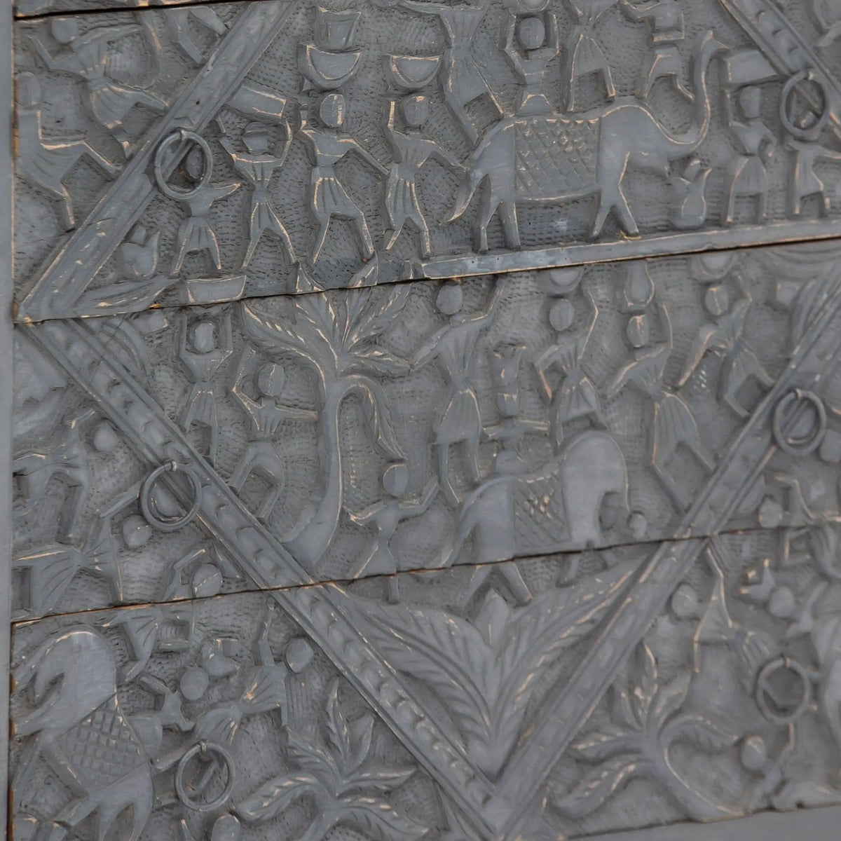 Udisha Carving Drawchest - Art and craft furniture