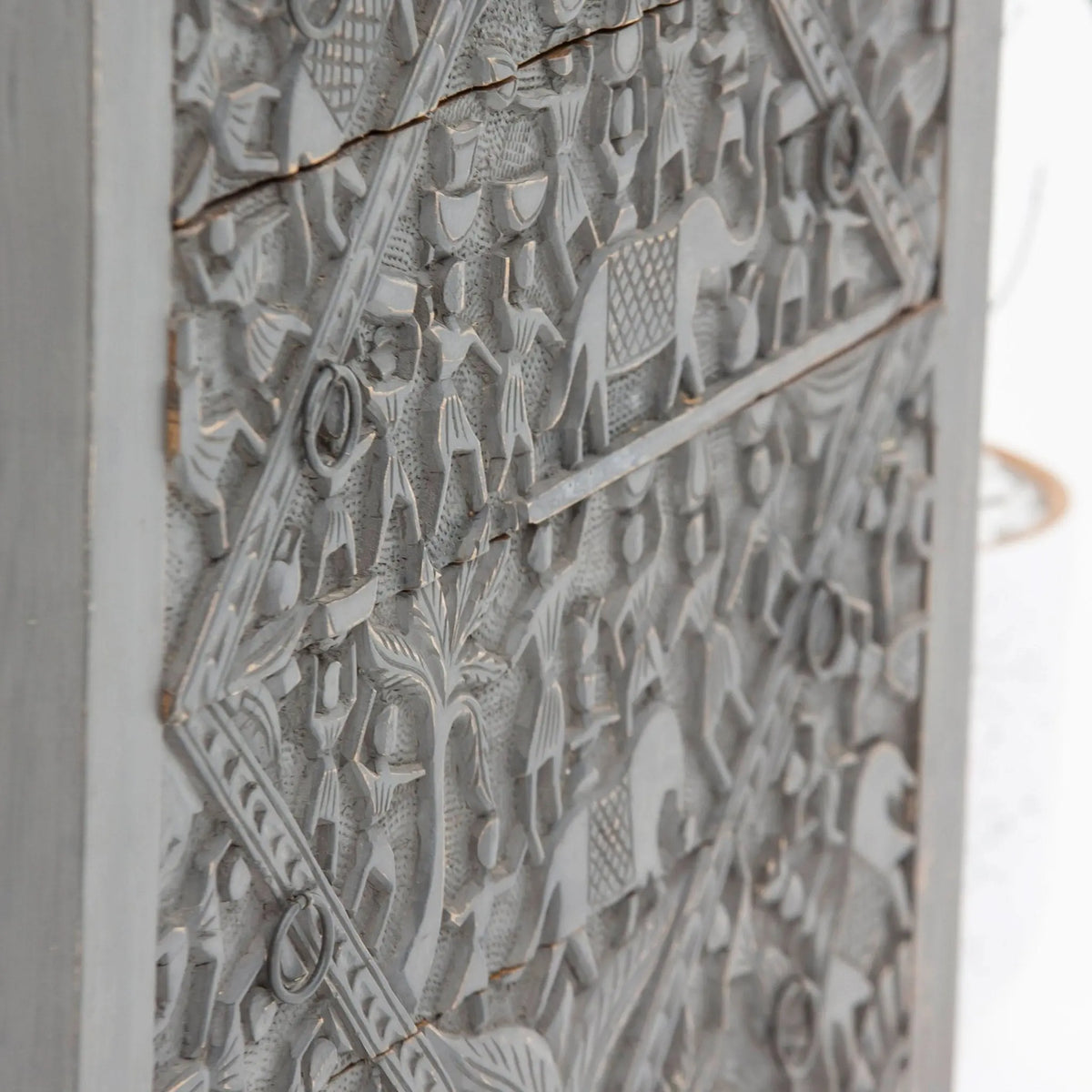 Udisha Carving Drawchest - Art and craft furniture