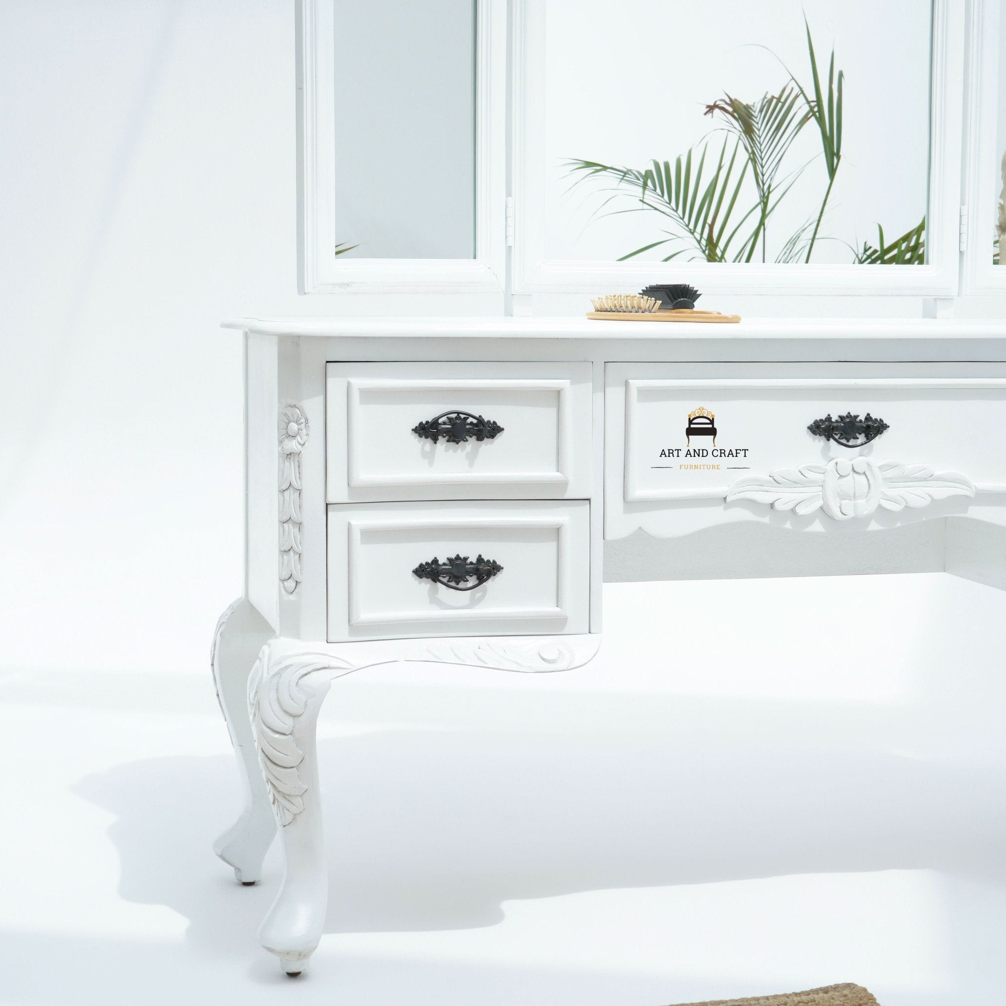 VIENNA WHITE WOODEN DRESSING TABLE - Art and craft furniture