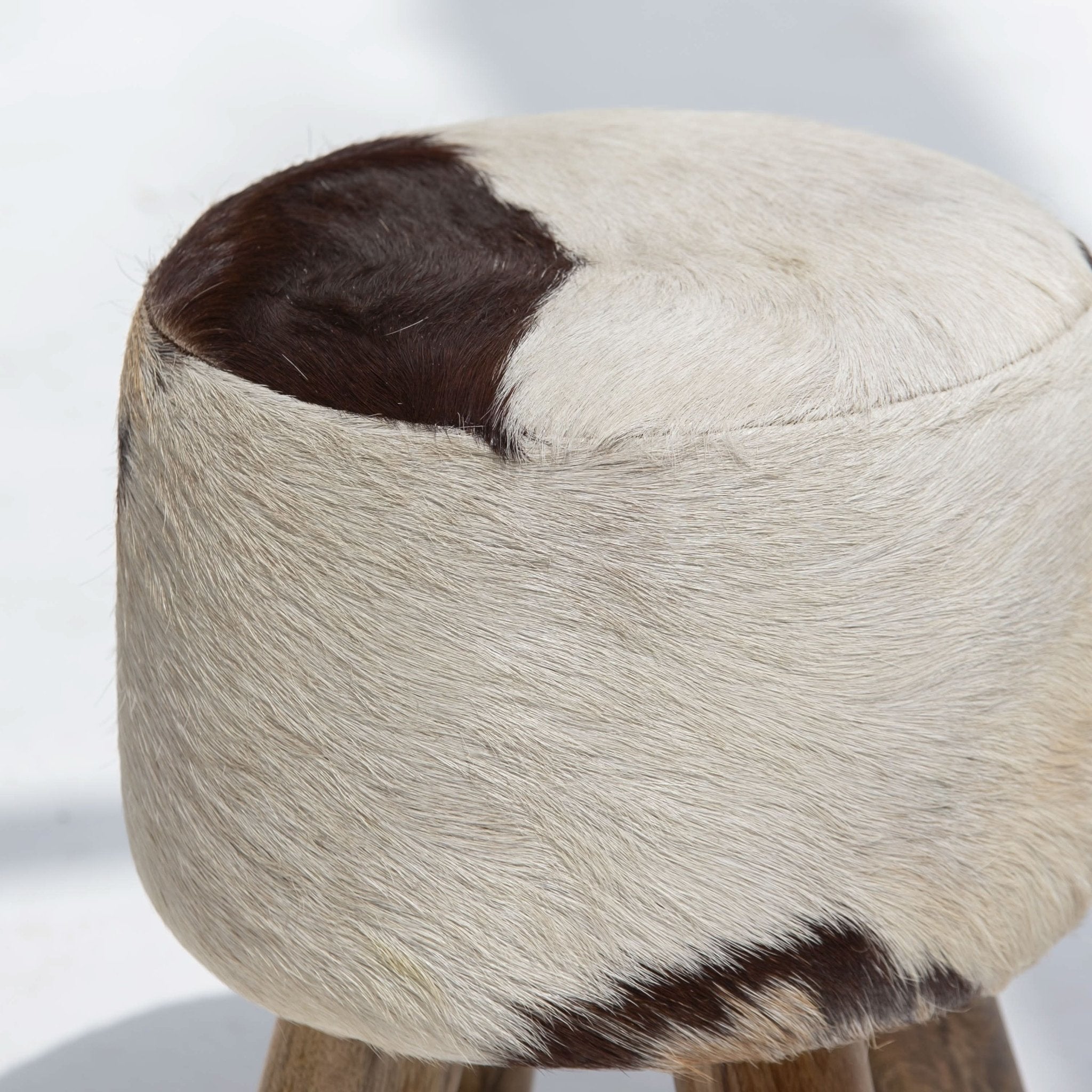 WOODEN LEATHER STOOL - Art and craft furniture