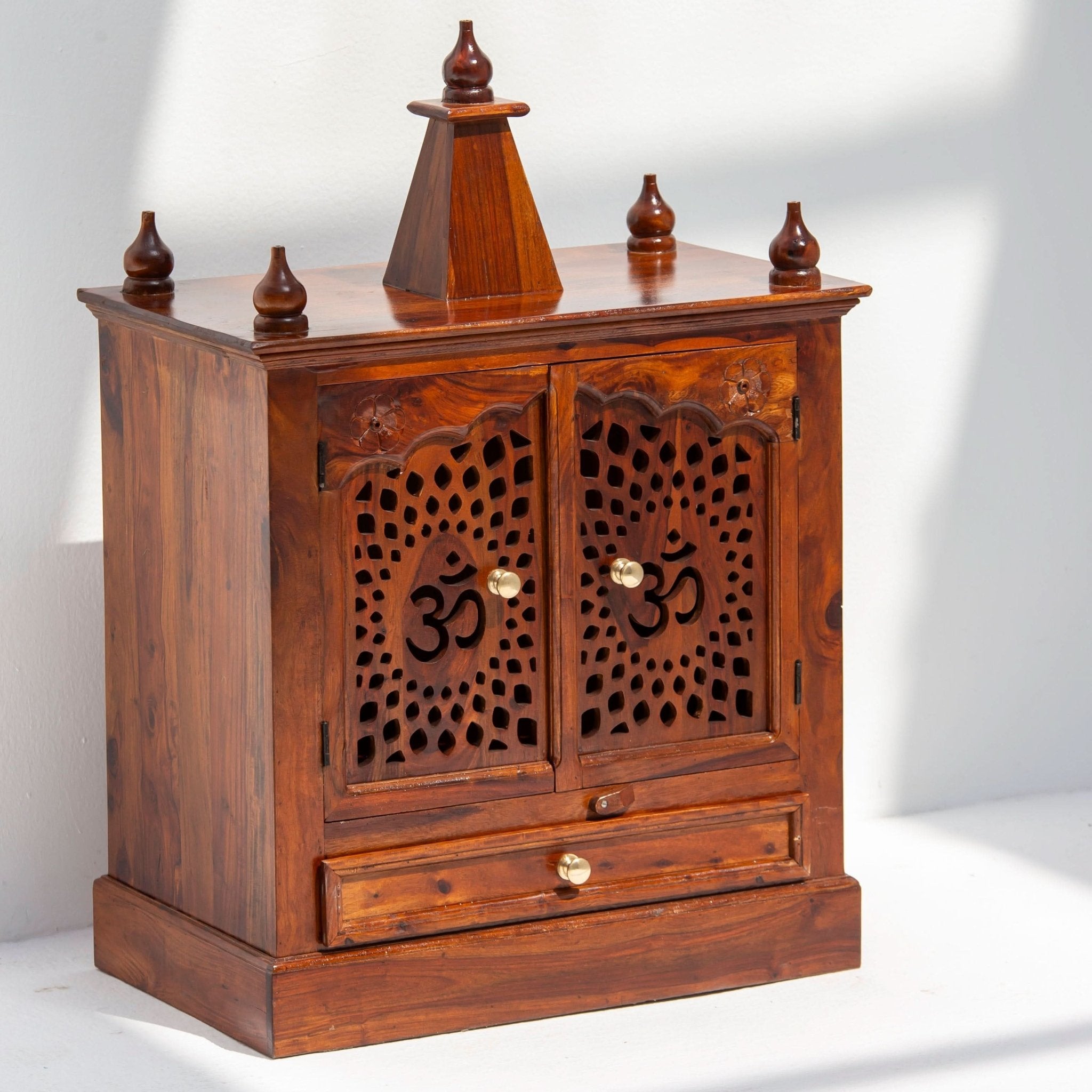 WOODEN TEMPLE - Art and craft furniture