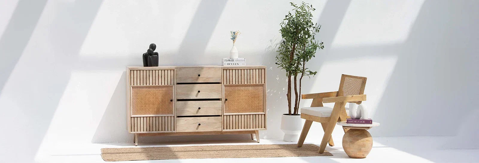 7 Layout Tips for Creating the Illusion of Extra Space in the Living Room