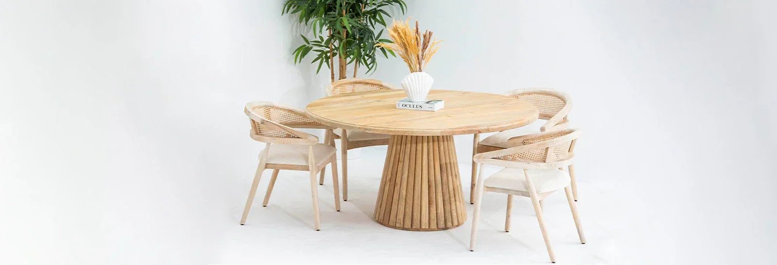 Criteria of Choosing a Wooden Dining Table for the Purpose of Daily Usage - Art and craft furniture