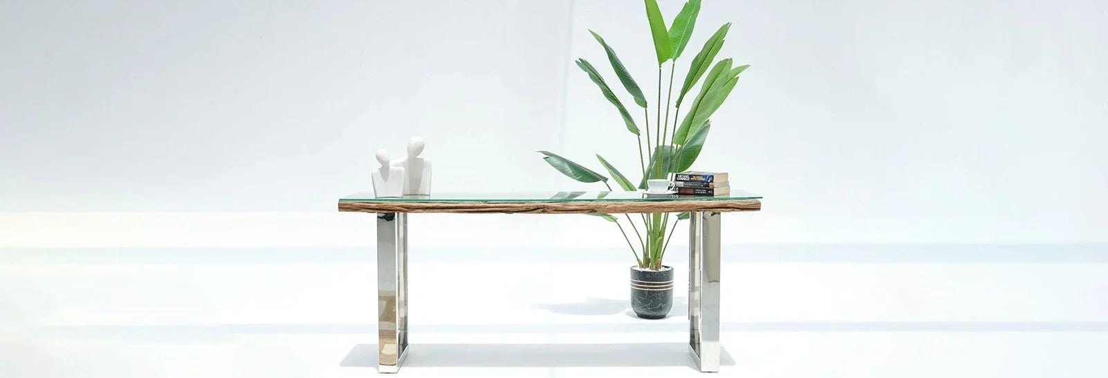 How to Create a Signature Entrance with the Right Console Table and Mirror