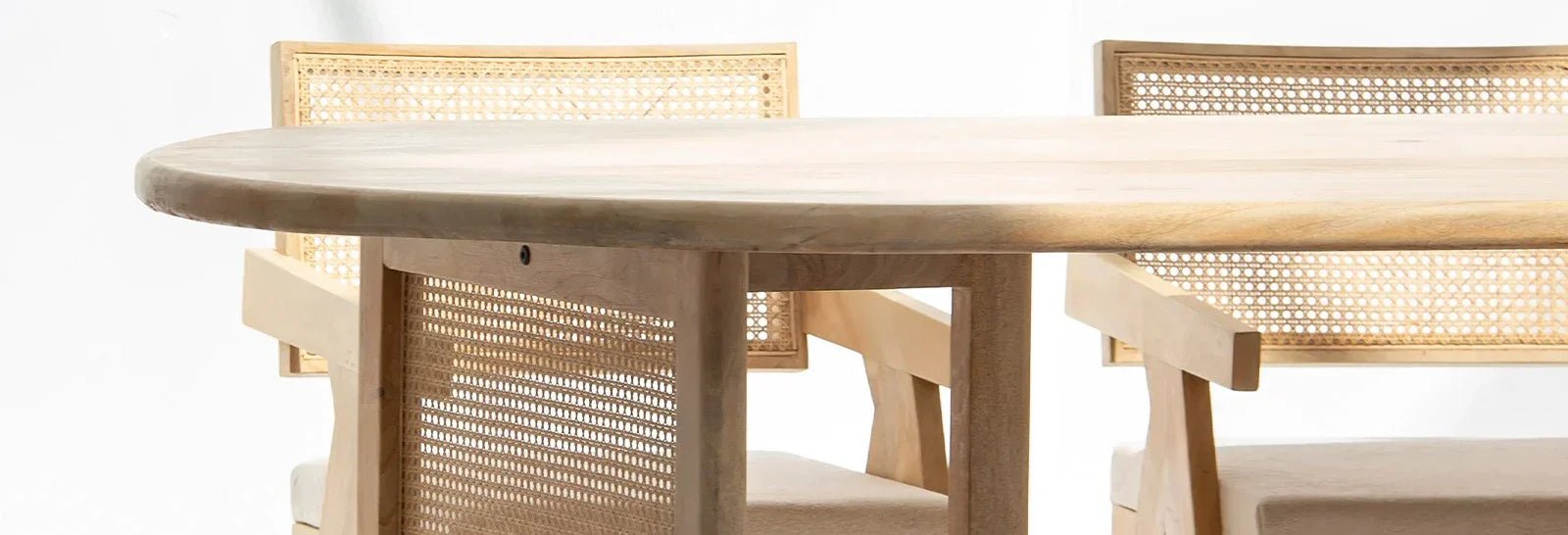 Mango Wood vs Acacia Wood Furniture: Which Is Better for UAE Homes? - Art and craft furniture